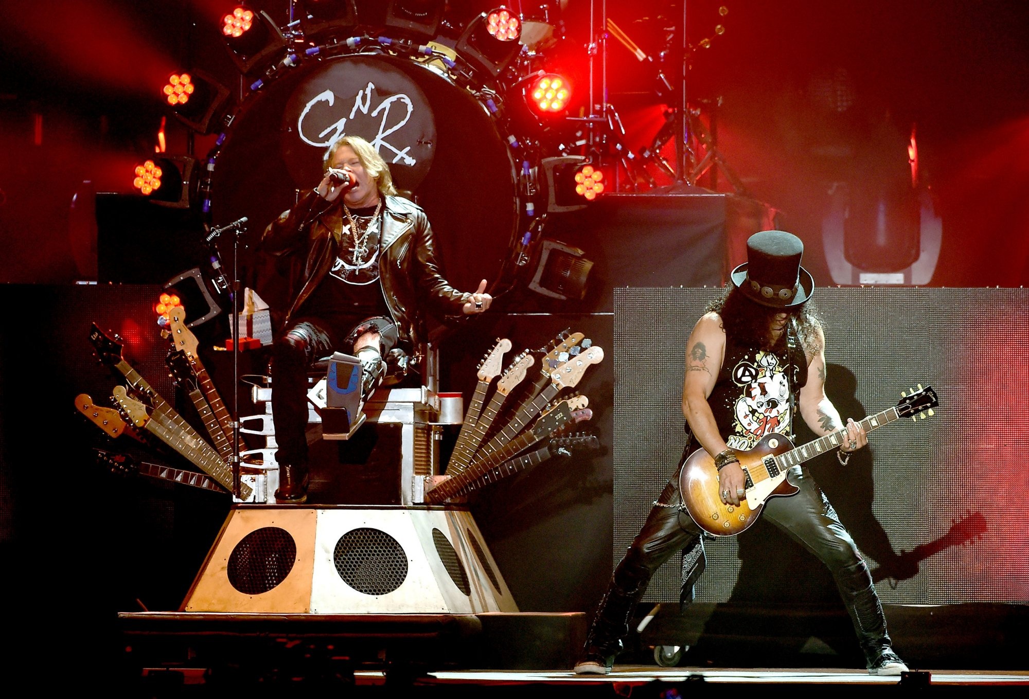 Guns N' Roses, Rock band legends, 4K wallpapers, Visual brilliance, 2000x1360 HD Desktop