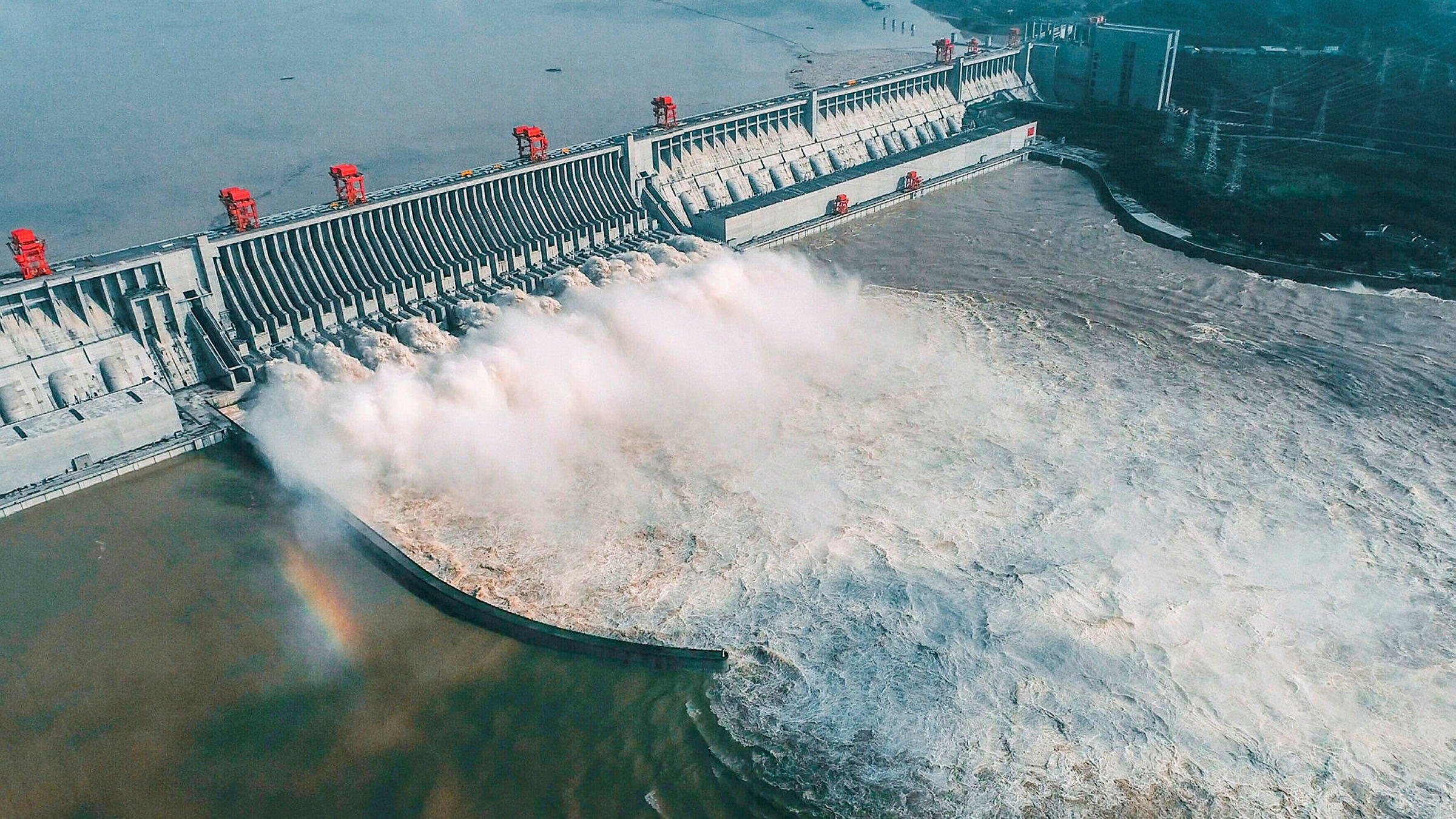 Китайская дамба. Три ущелья ГЭС. Гидроэлектростанция три ущелья Китай. ГЭС «три ущелья» судоподьемник. Плотина «три ущелья» (three gorges dam), Китай.