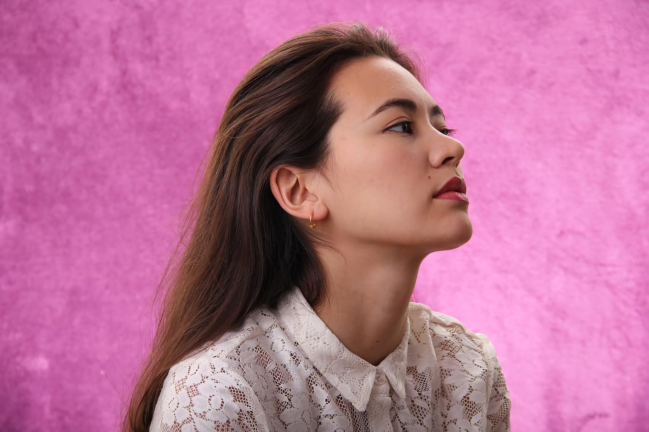 Jessica Henwick: A British actress who appeared as Aimee in the 2020 movie "Love and Monsters". 2160x1440 HD Background.