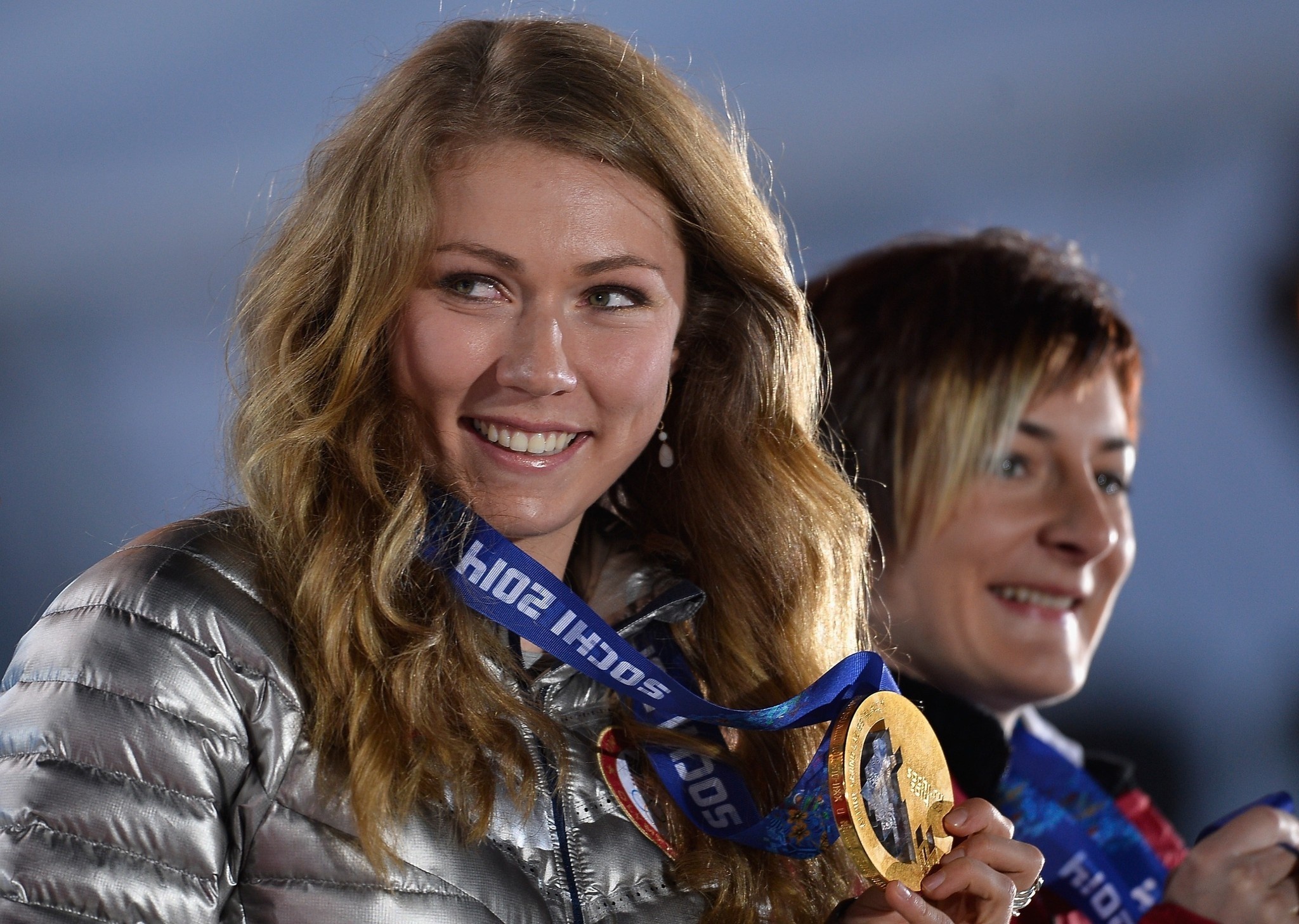 Mikaela Shiffrin, Gold medals, Alpine skiing discipline, 2050x1460 HD Desktop