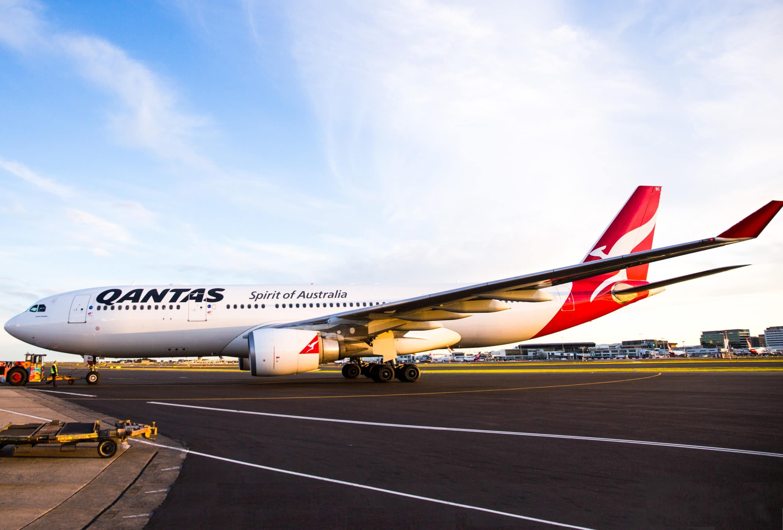 Qantas, Medium widebody fleet, A330 200p2fs, Cargo facts, 2560x1740 HD Desktop