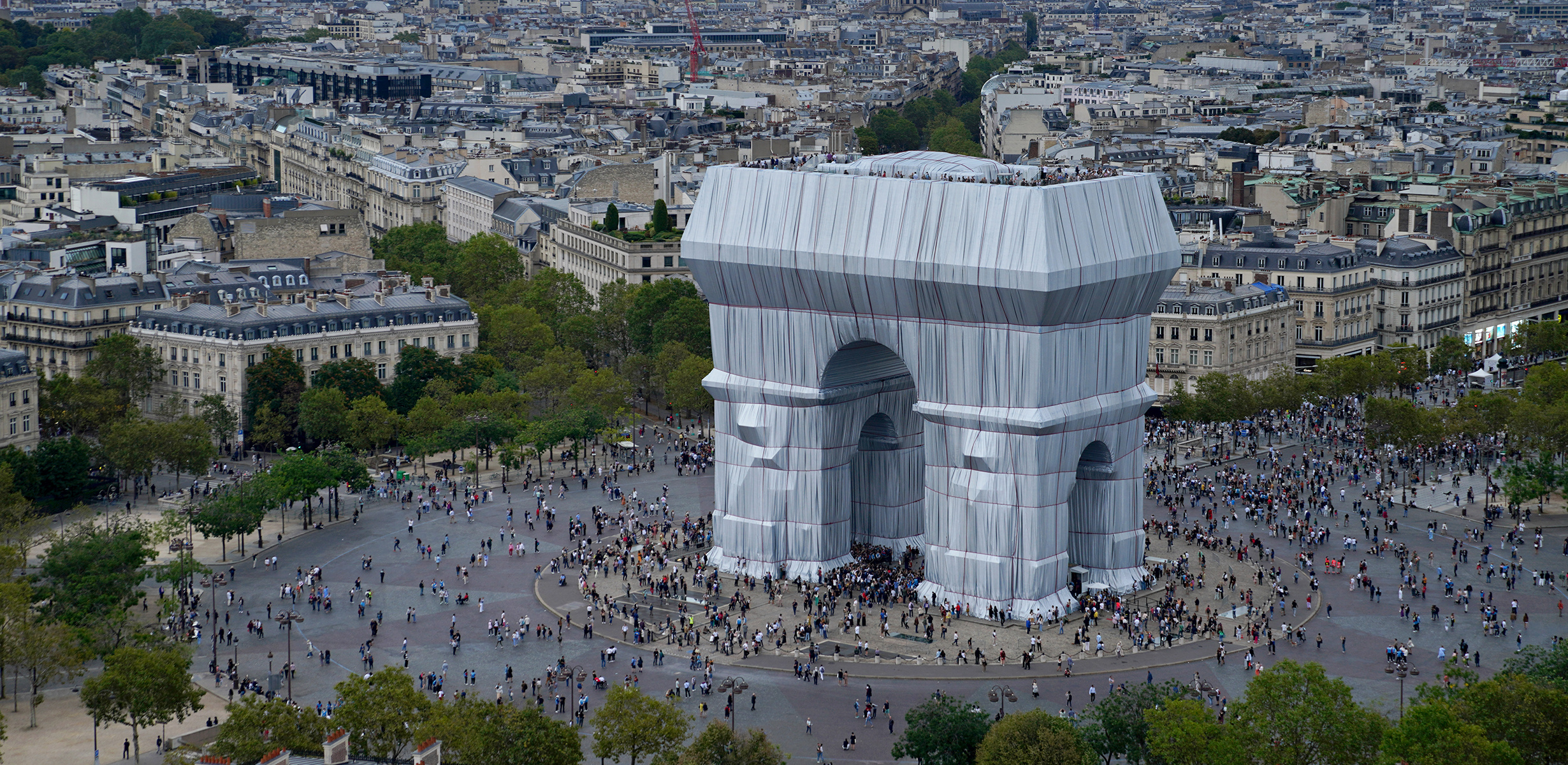 Arc de Triomphe, Christo and Jeanne-Claude project, Temporary installation, Artistic spectacle, 2460x1200 Dual Screen Desktop