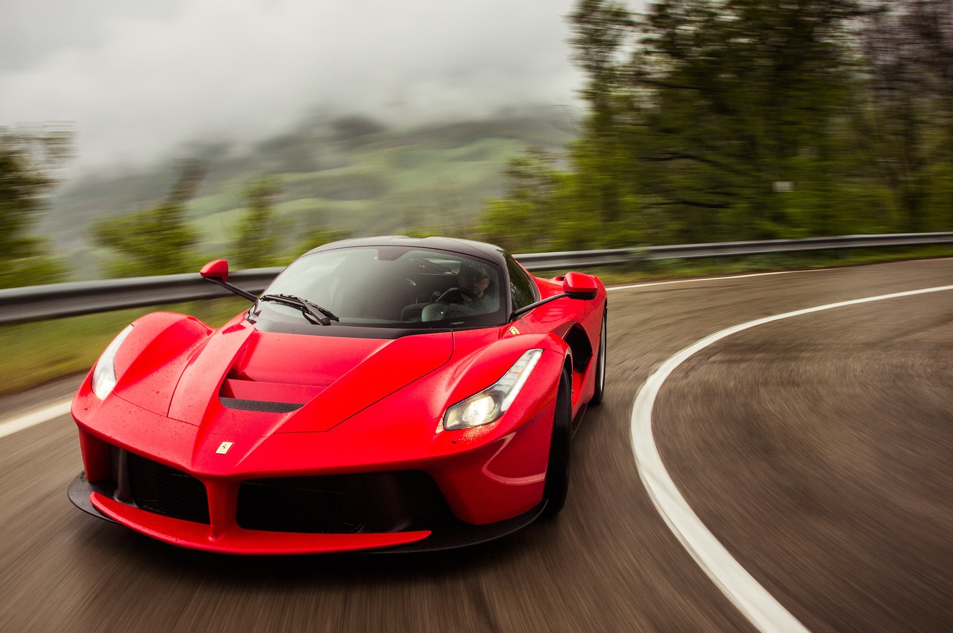 Ferrari laferrari review, Supercar experience, Unparalleled performance, Italian excellence, 1920x1280 HD Desktop