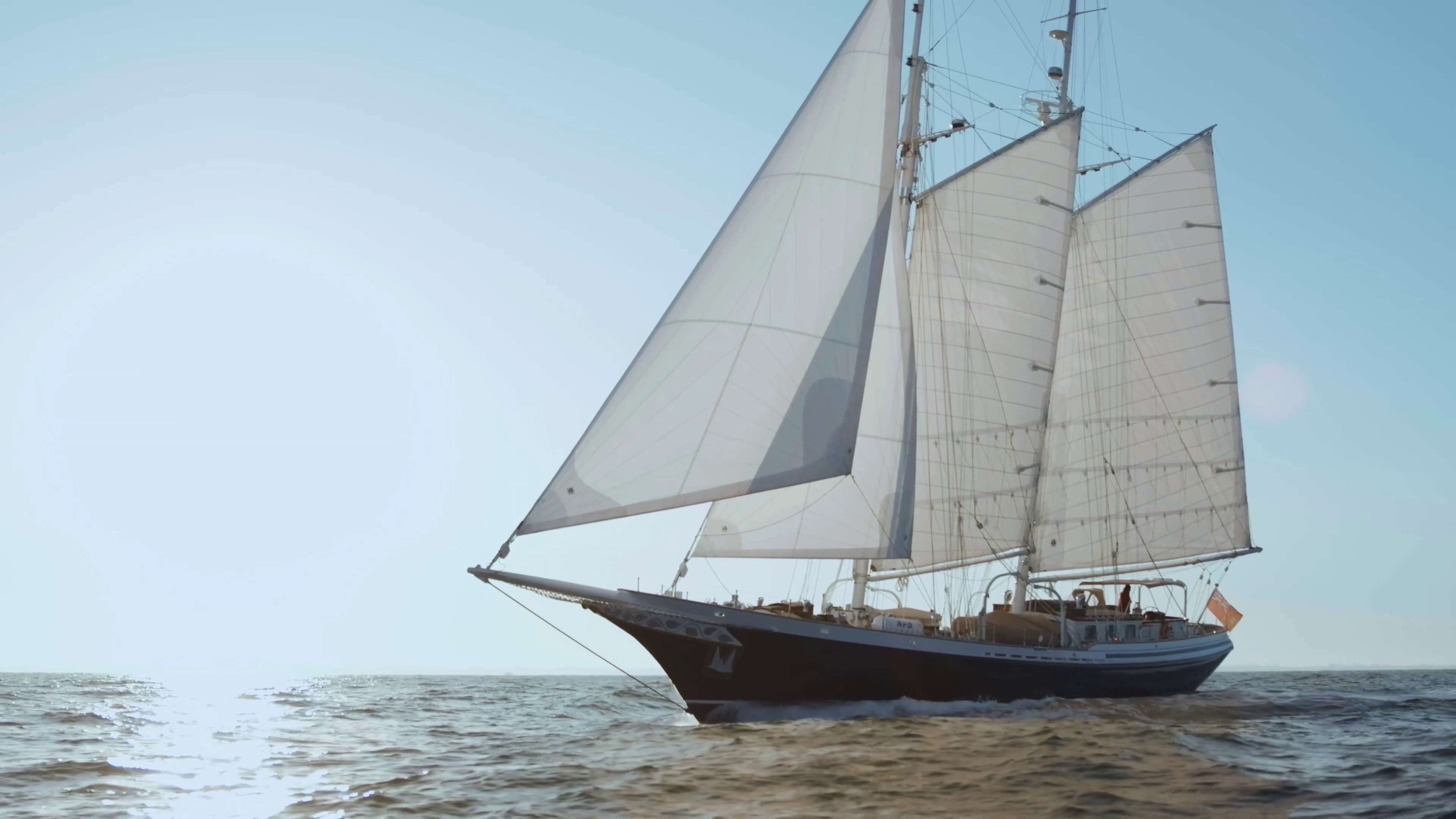 Schooner: Henk Lunstroo, The topsail vessel, Has a square topsail on the foremast. 3840x2160 4K Background.