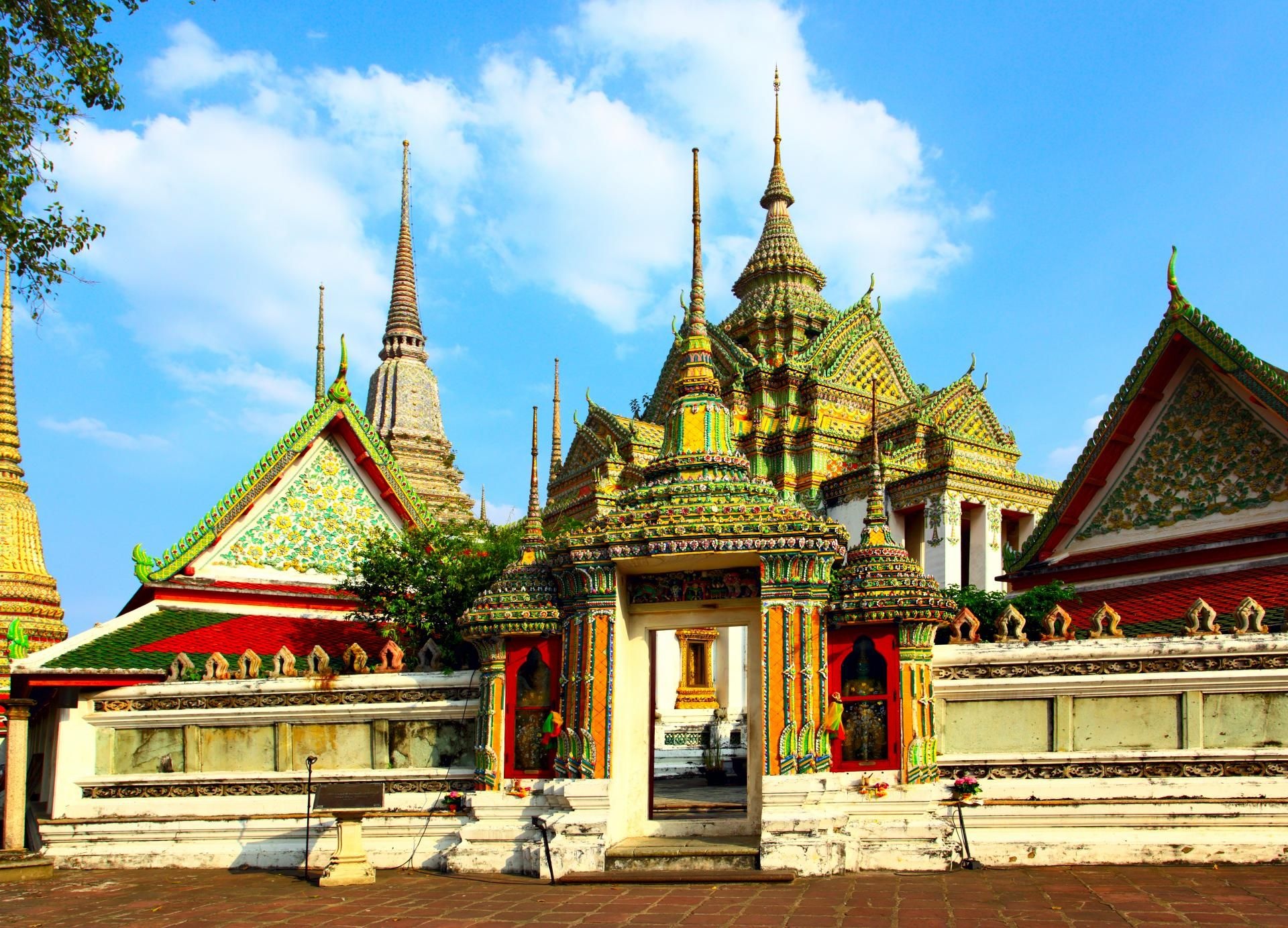 The Grand Palace, Bangkok, The Emerald Buddha, Wat Po, 1920x1390 HD Desktop