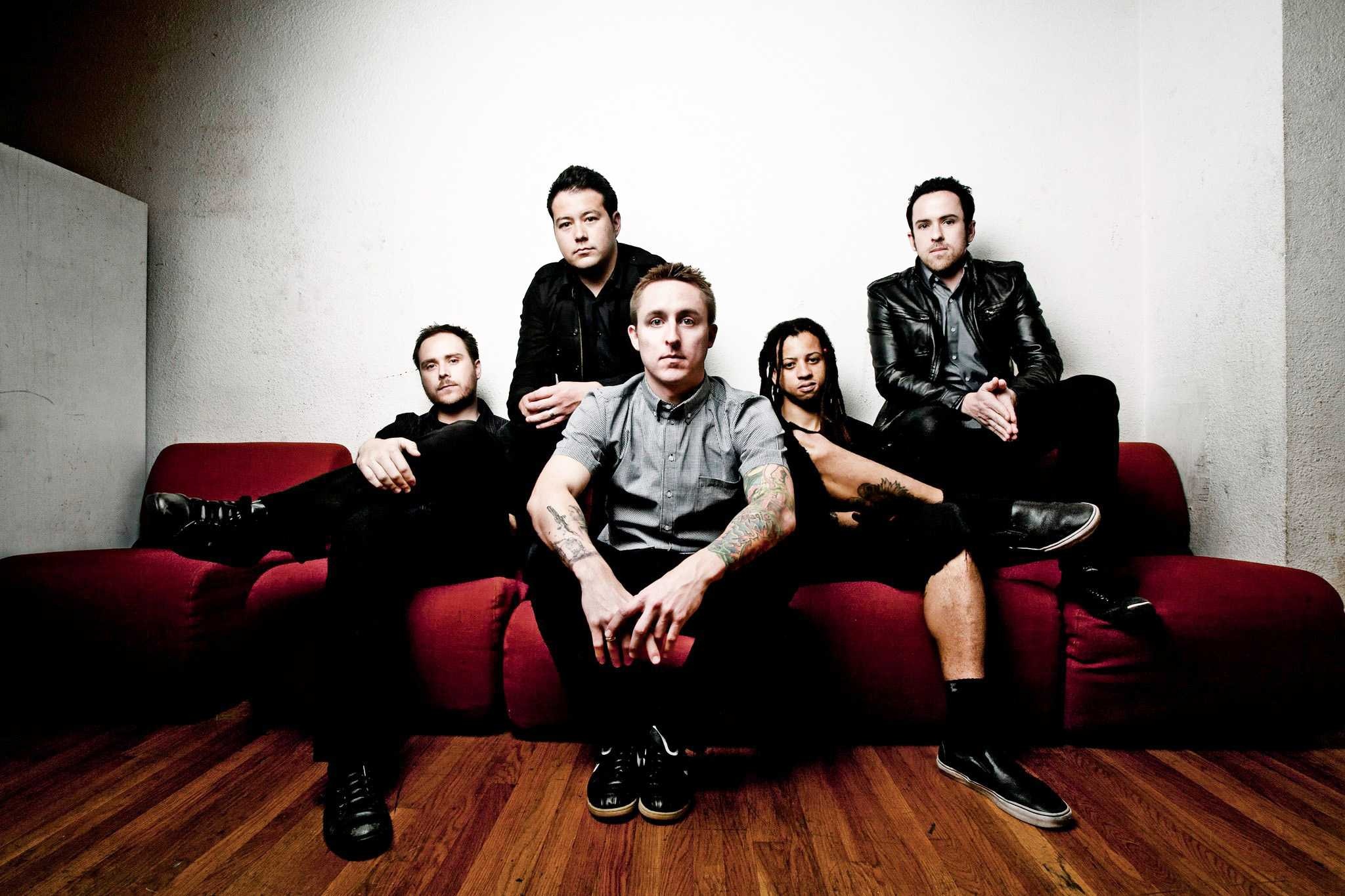 Yellowcard band, Classical twist, Charger Bulletin, Reinventing the classics, 2050x1370 HD Desktop