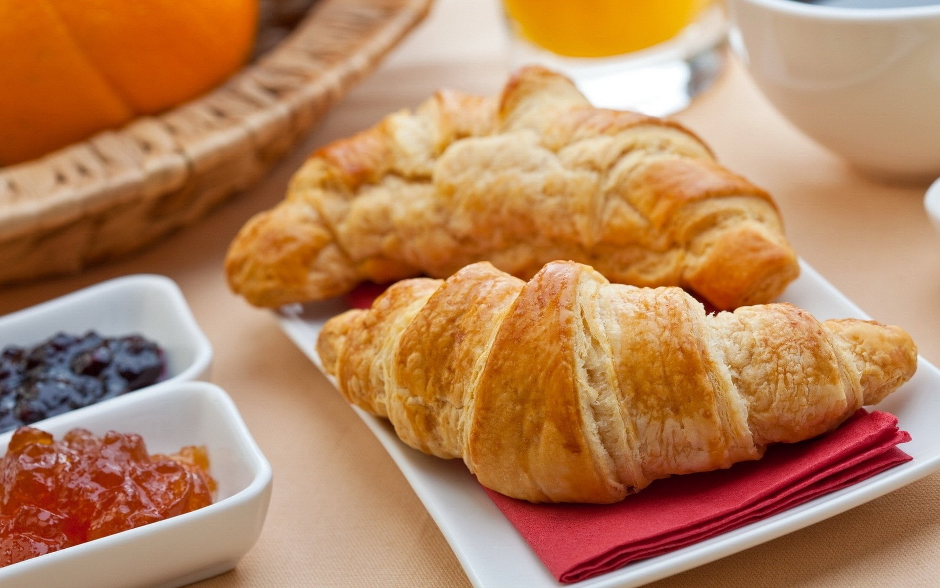 Croissant: A versatile pastry that can be enjoyed in both sweet and savory dishes. 1920x1200 HD Wallpaper.