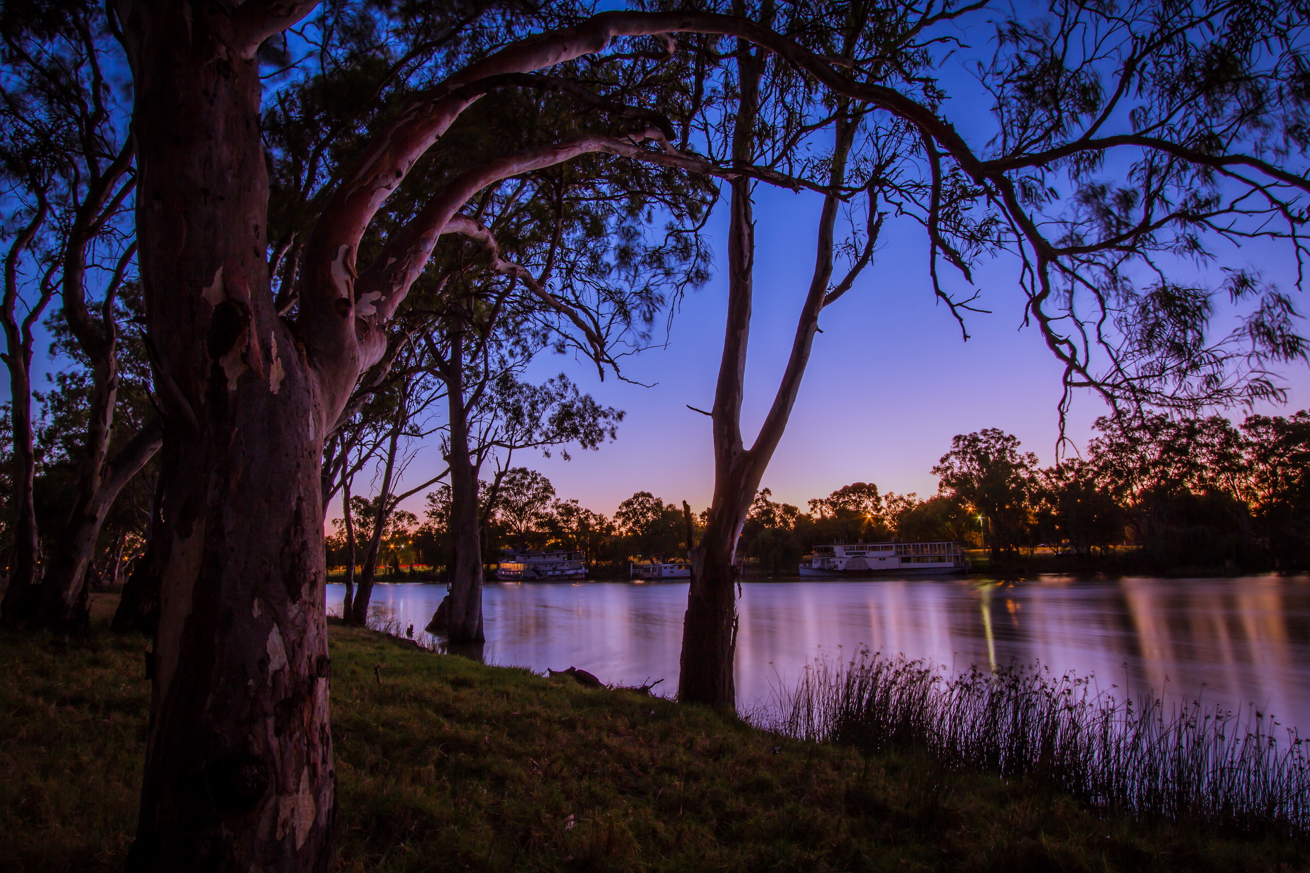 The Murray River, Australian beauty, Nature's tranquility, Serene waters, 2600x1730 HD Desktop
