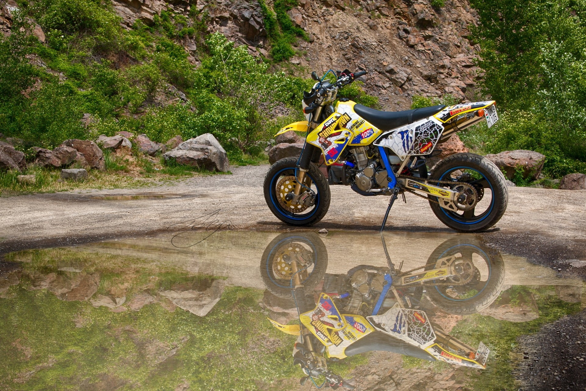 Supermoto: Suzuki DRZ 400 SM monster energy, Custom motorcycles, The European racers. 1920x1280 HD Background.