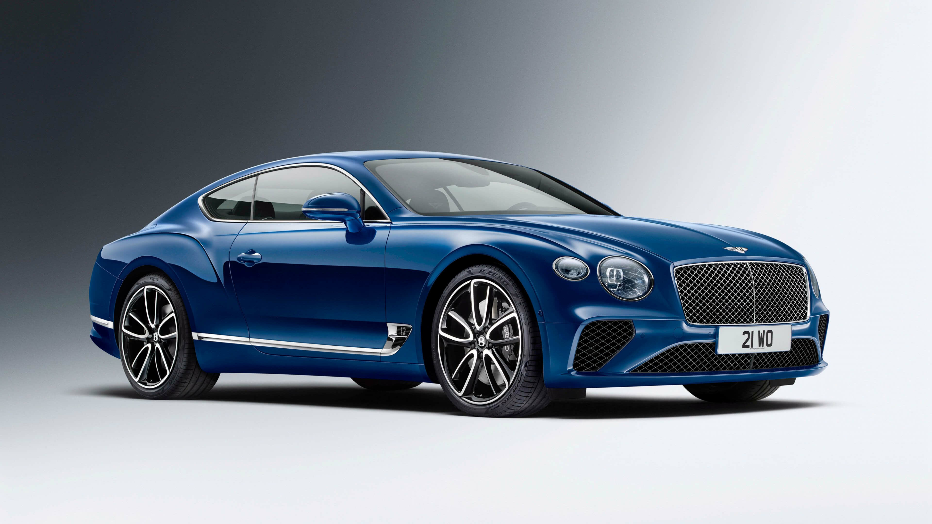 Bentley: The Continental GT is equipped with a 6.0-liter twin-turbocharged W12 engine, which produces a DIN-rated power output of 560 PS at 6,100 rpm. 3840x2160 4K Wallpaper.