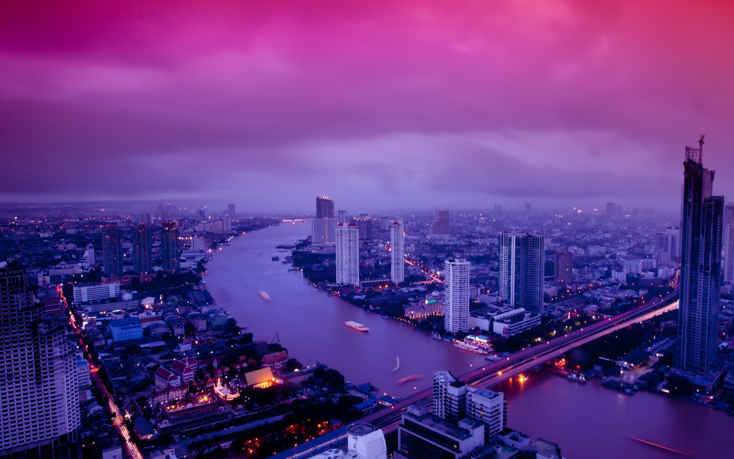 Bangkok: Thailand’s capital, A large city known for ornate shrines and vibrant street life. 2560x1600 HD Background.