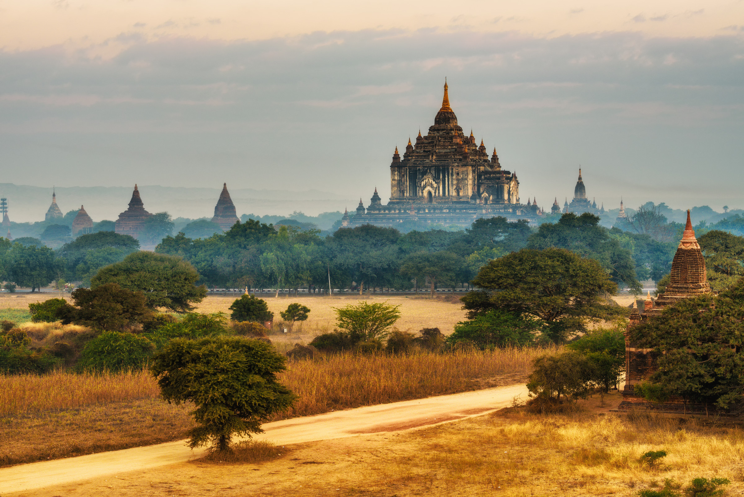 Bagan, Far East vacation, Travel archives, 2400x1610 HD Desktop