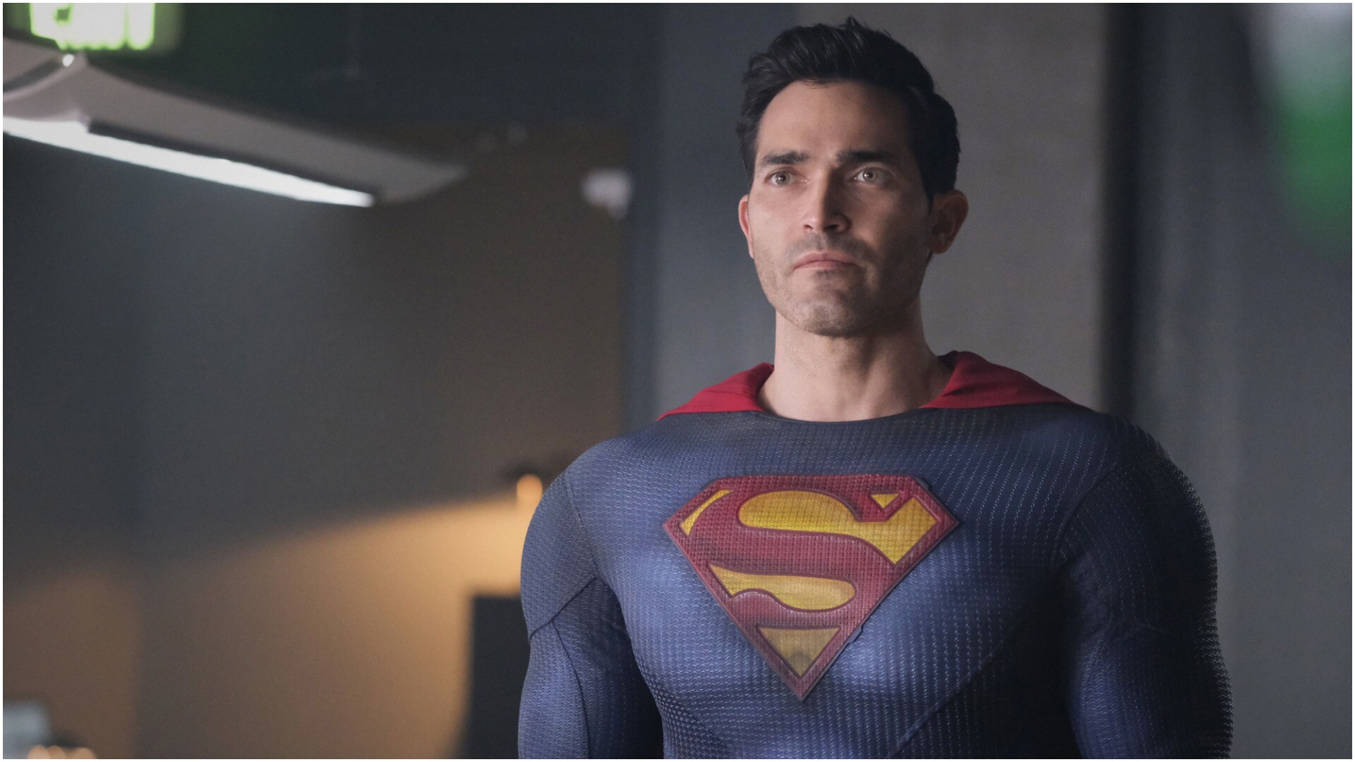 Superman and Lois (TV Series): Clark Kent, had been portrayed by Tyler Hoechlin in the Arrowverse since 2016. 1920x1080 Full HD Background.