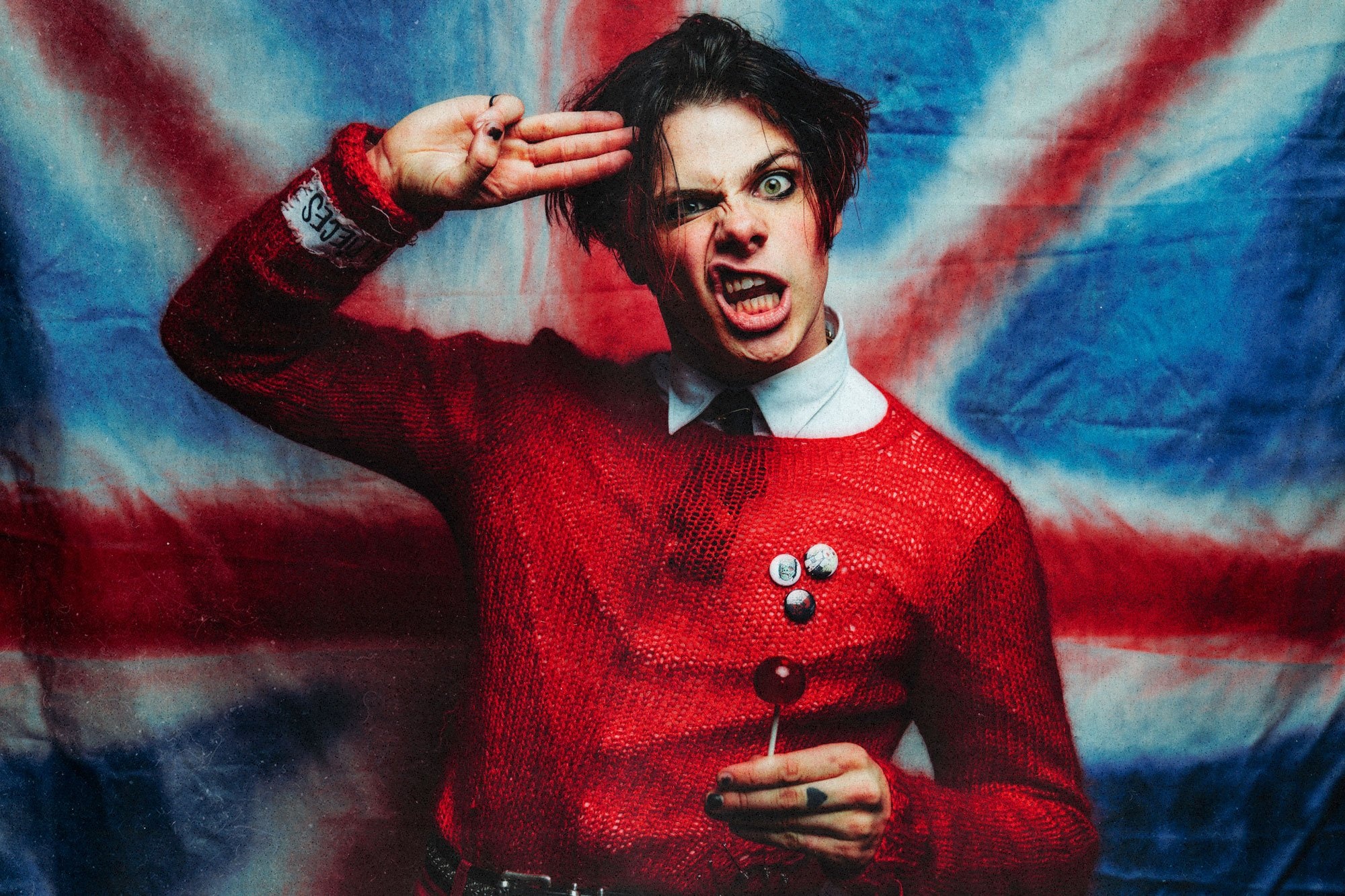 Yungblud music, The Osbournes cameo, The Funeral Song, Unique style, 2000x1340 HD Desktop