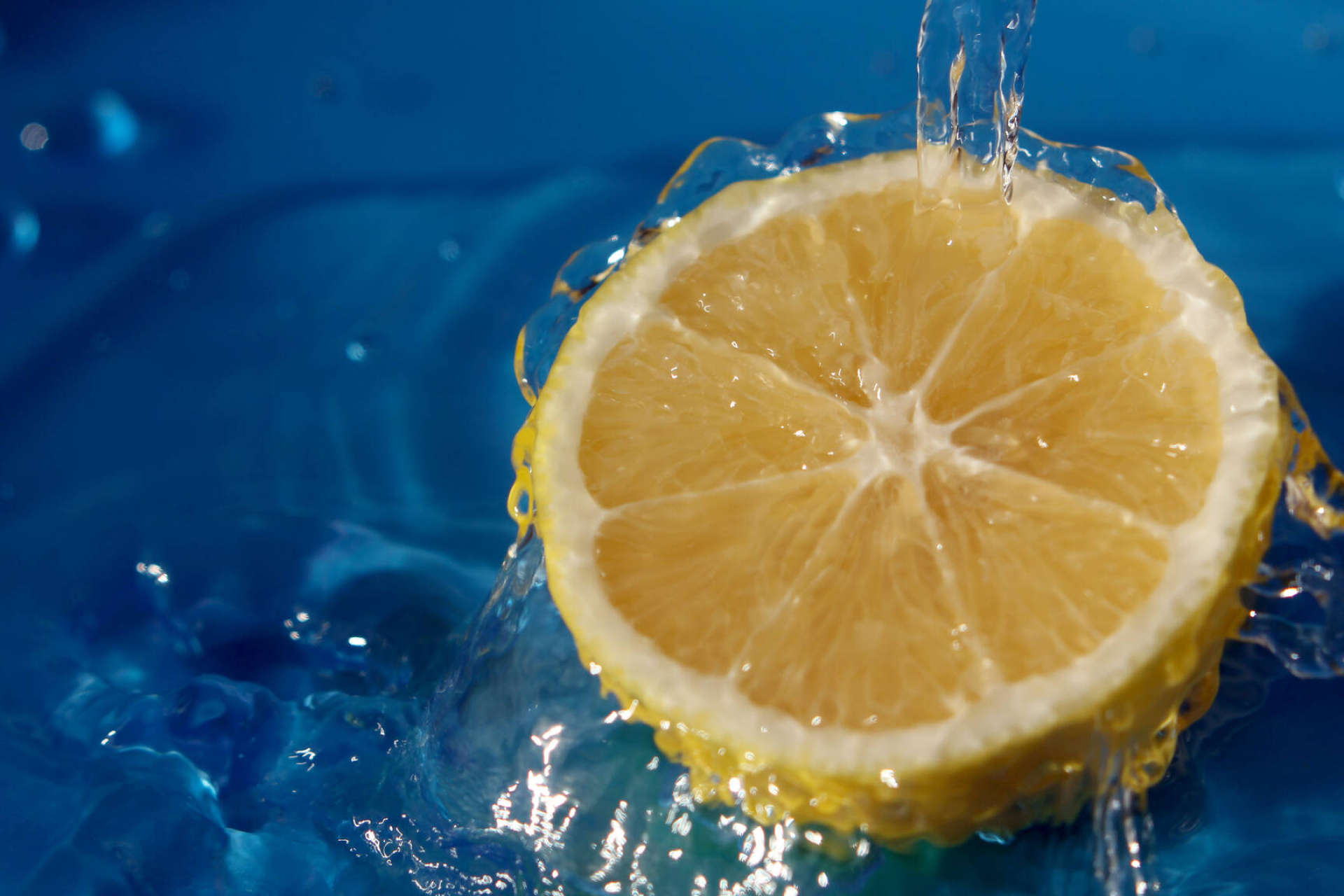 Lemon: A type of citrus fruit, Rich in vitamin C, Slice. 1920x1280 HD Background.