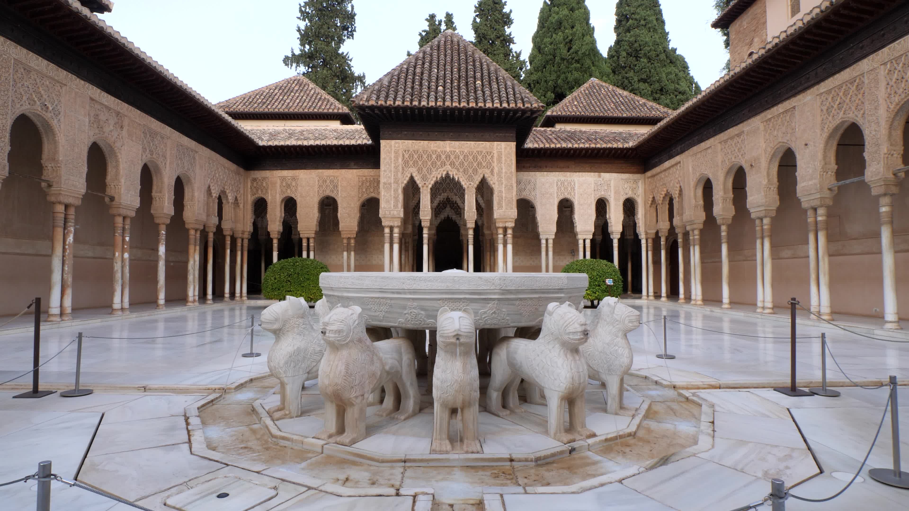 Patio of the Lions, Nasrid palaces, Moorish architecture, Historic charm, 3840x2160 4K Desktop