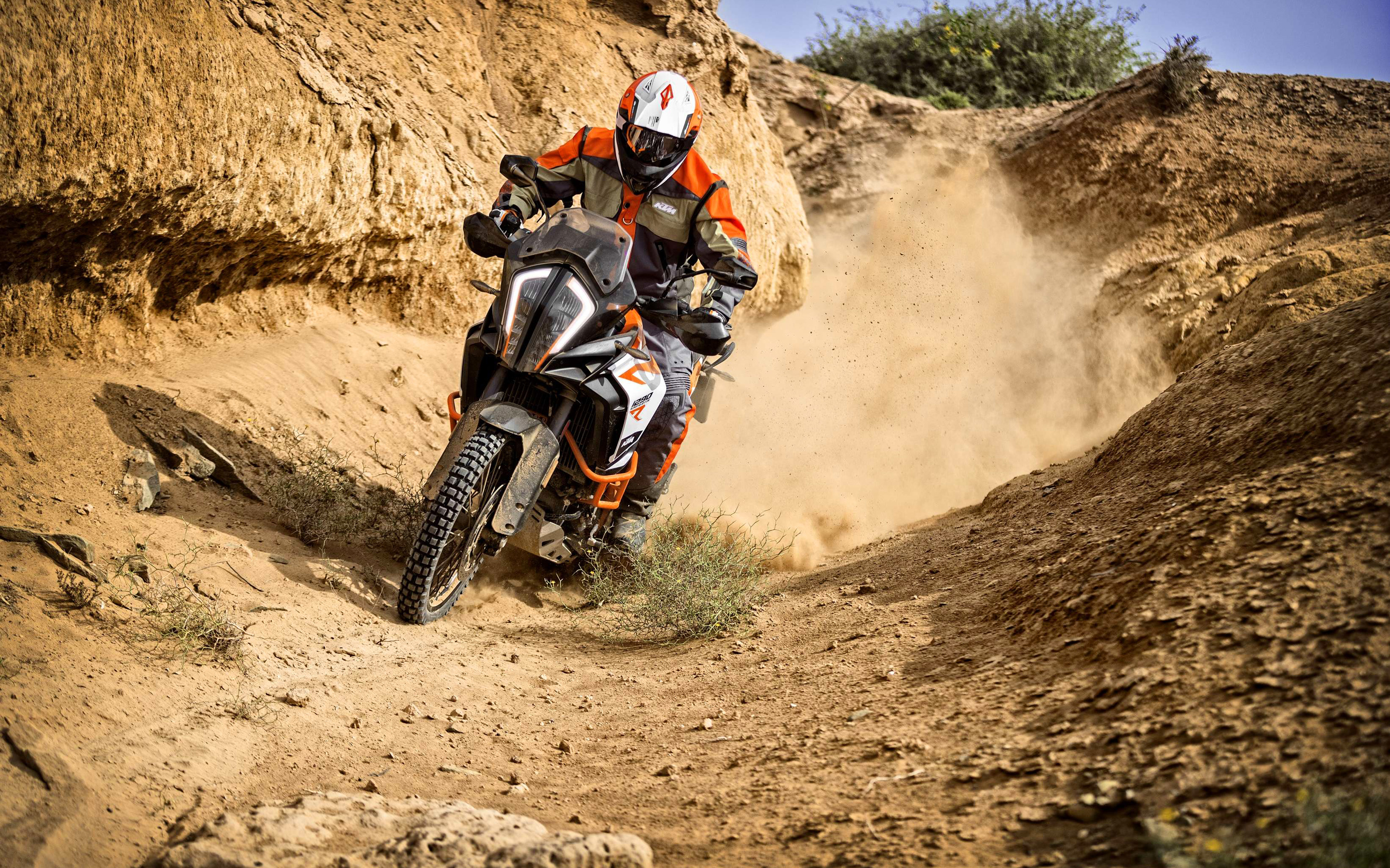 KTM 1290 Super Adventure R, 4K wallpapers, Offroad rider, High-quality images, 2880x1800 HD Desktop