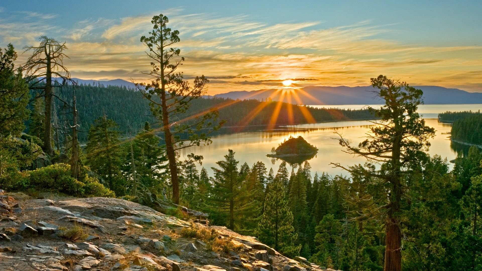 Lake Tahoe, South Lake Tahoe, California, Scenic beauty, 1920x1080 Full HD Desktop