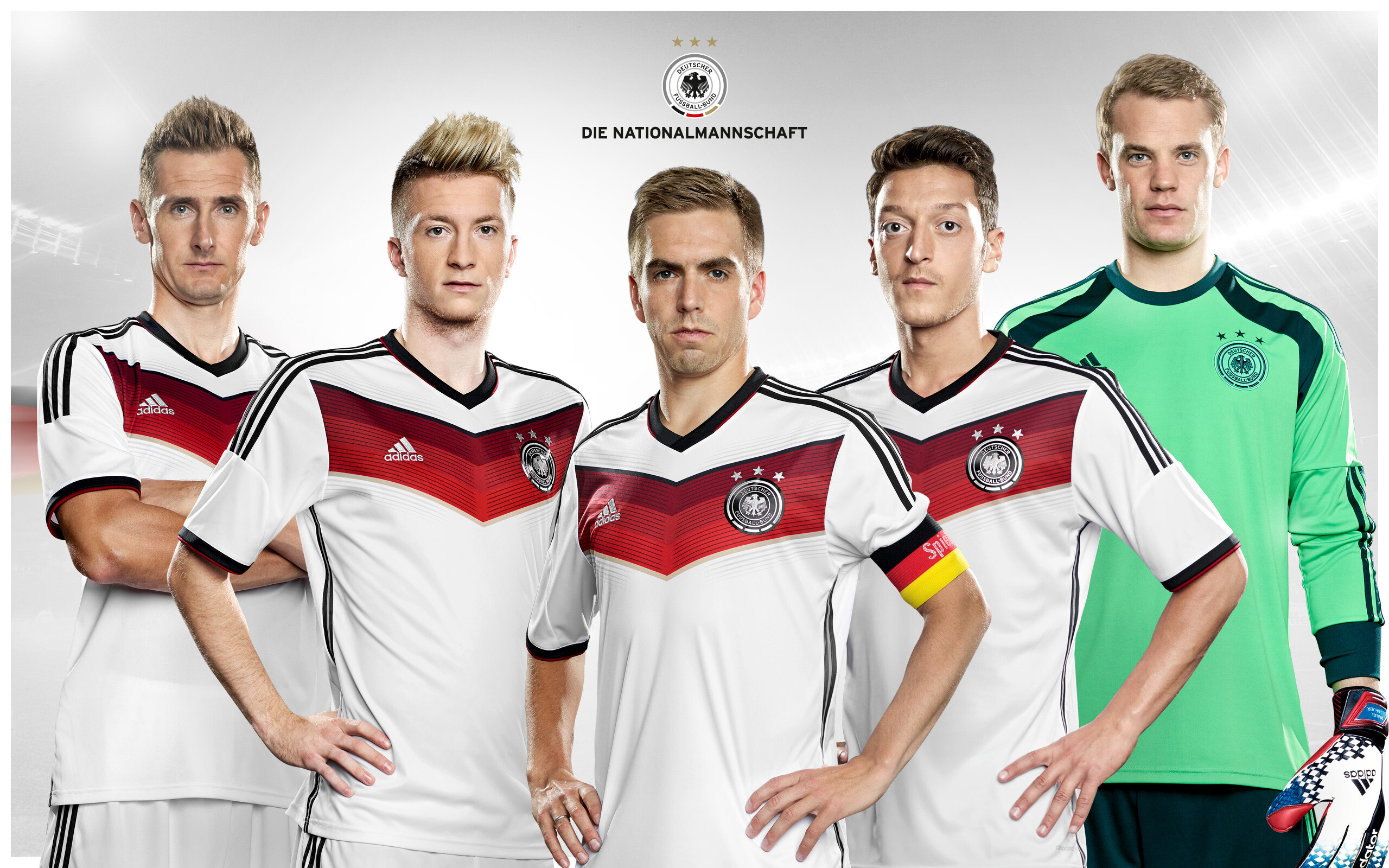 Germany National Football Team: Miroslav Klose, Marco Reus, Philipp Lahm, Mesut Ozil, Manuel Neuer, FIFA World Cup Champions. 2560x1600 HD Background.