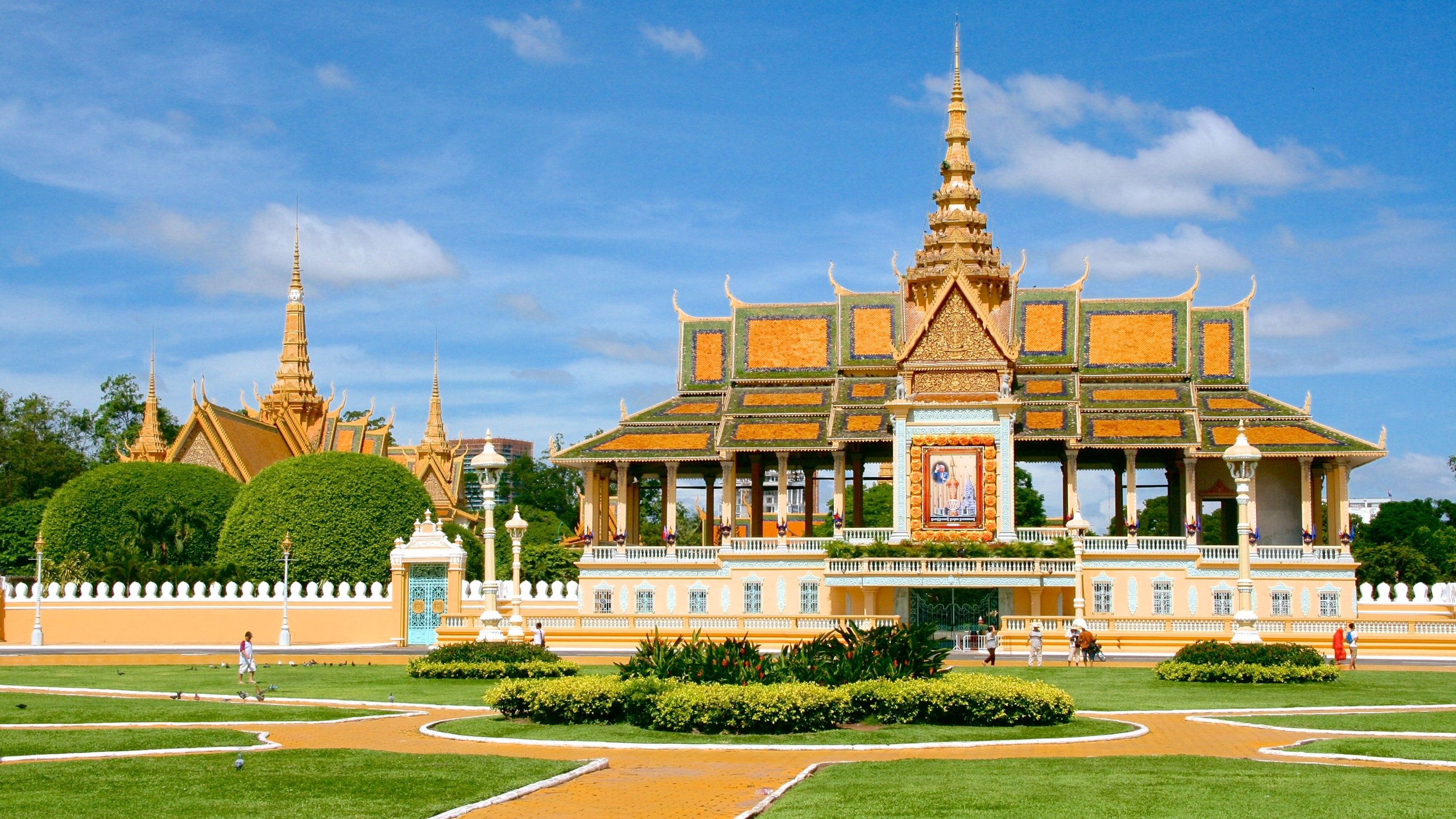 Phnom Penh, Travels, Fun Things To Do, Expedia, 2560x1440 HD Desktop
