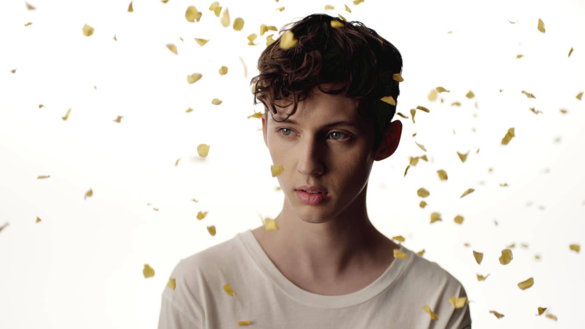 Troye Sivan: Portrayed the younger Wolverine in X-Men Origins: Wolverine (2009). 1920x1080 Full HD Background.