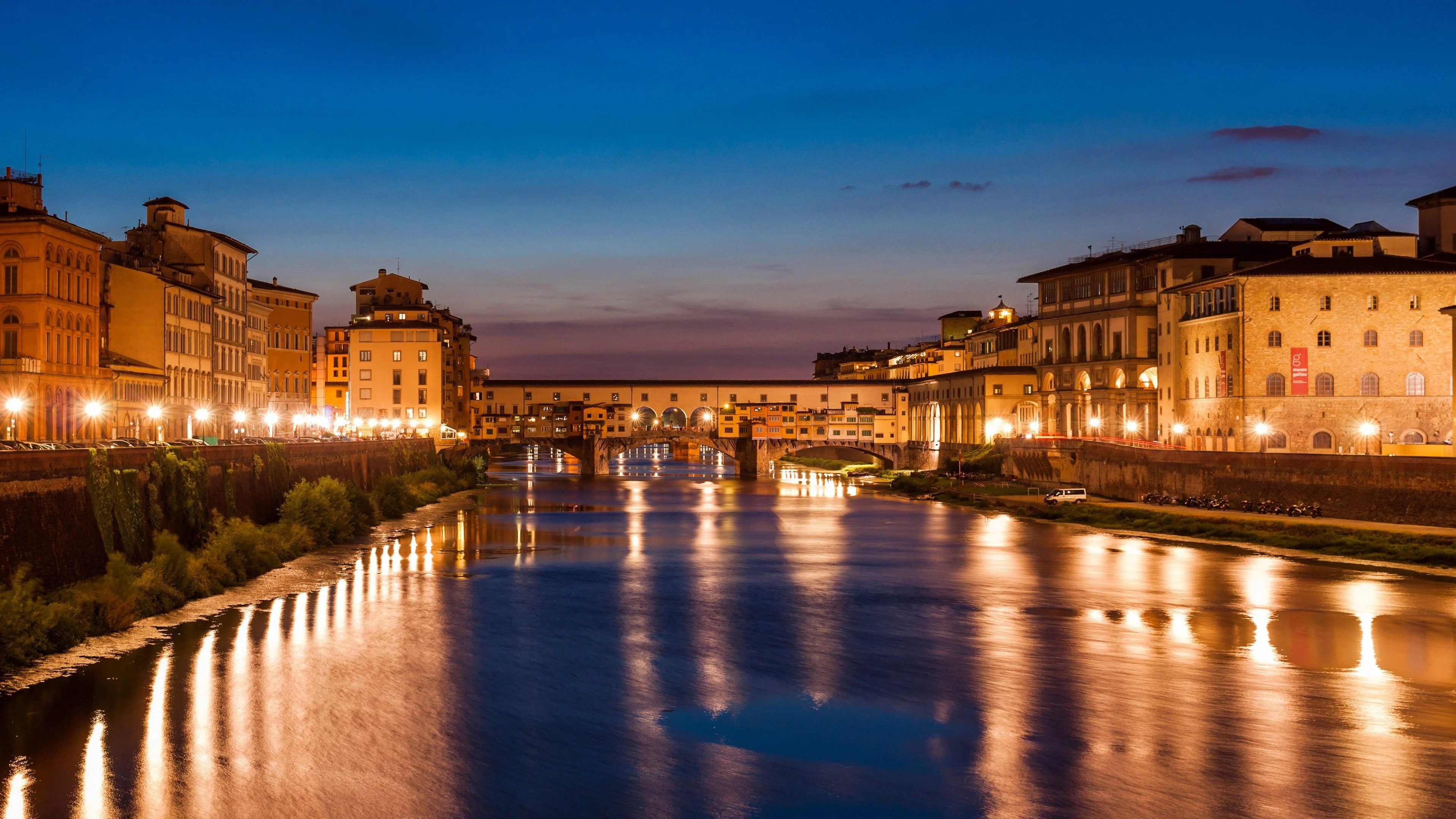Ponte Vecchio, Florence Italy, Beautiful architecture, Cultural richness, 3840x2160 4K Desktop