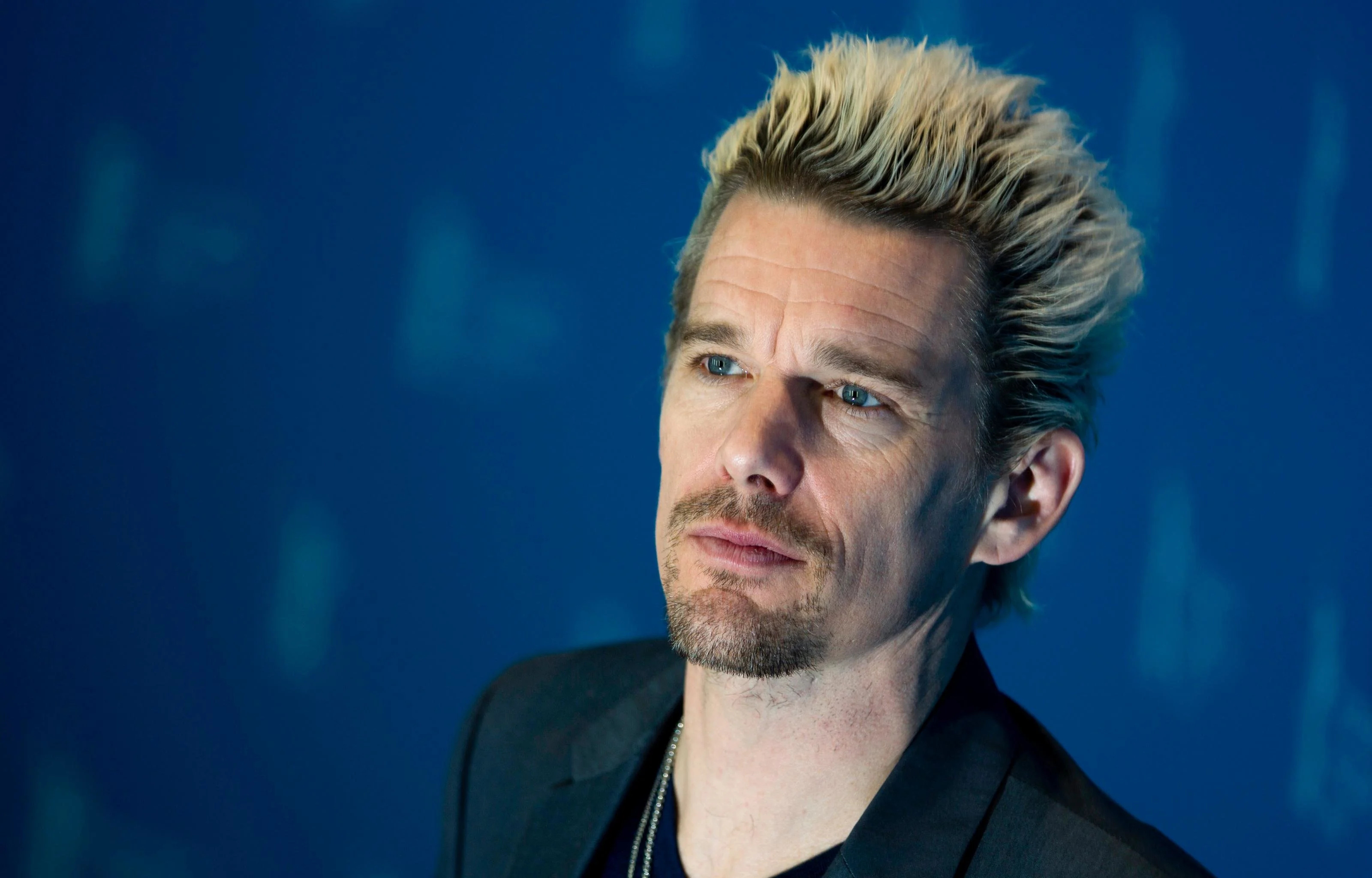 Ethan Hawke: American actor, director, and novelist, nominated for numerous accolades. 3200x2050 HD Background.