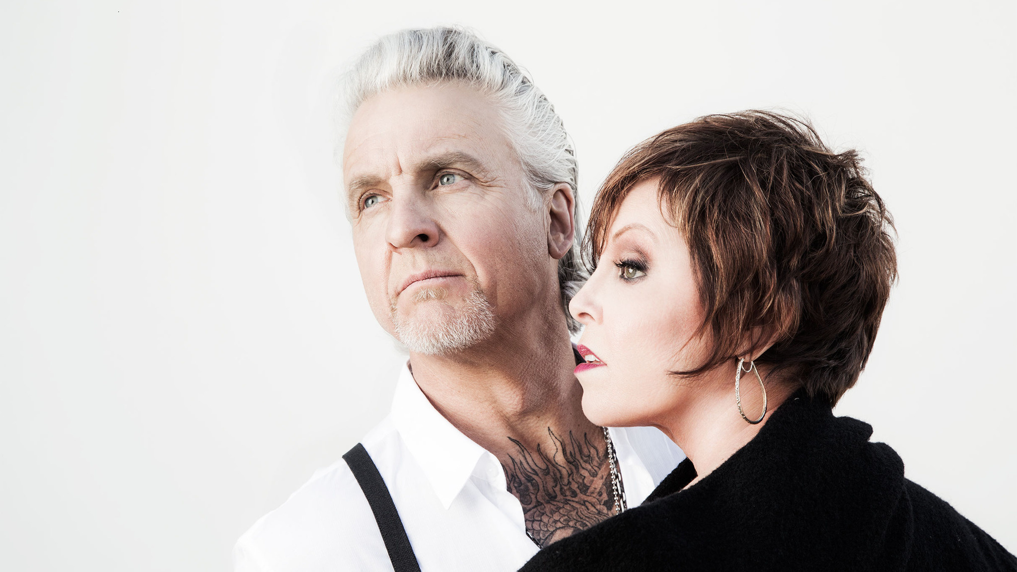 Pat Benatar and Neil Giraldo at Mayo Civic Center, Intimate acoustic evening, Musical magic, Unforgettable experience, 2050x1160 HD Desktop