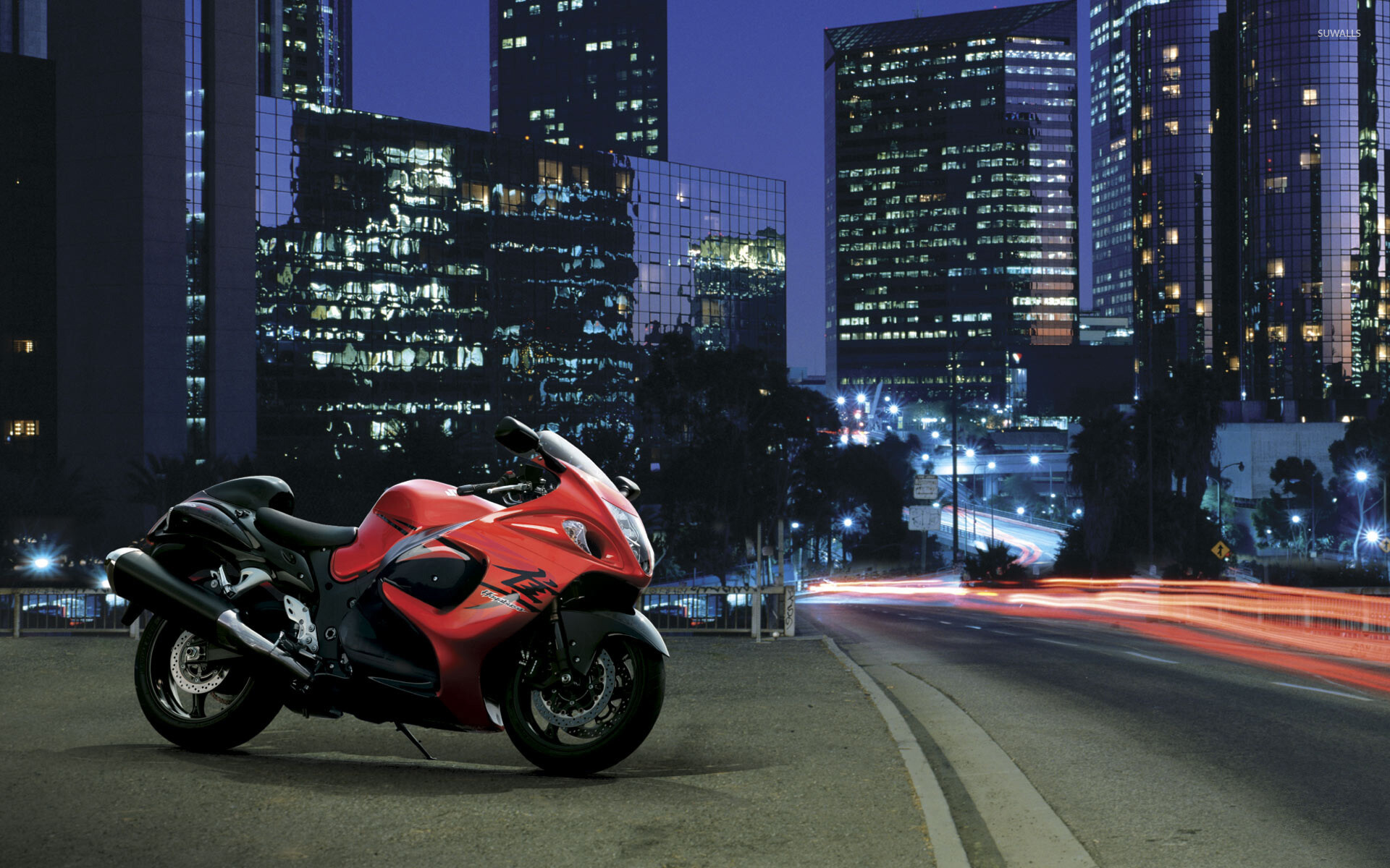 Suzuki Hayabusa: GSX1300R, Capable of reaching a top speed of 186mph. 1920x1200 HD Background.