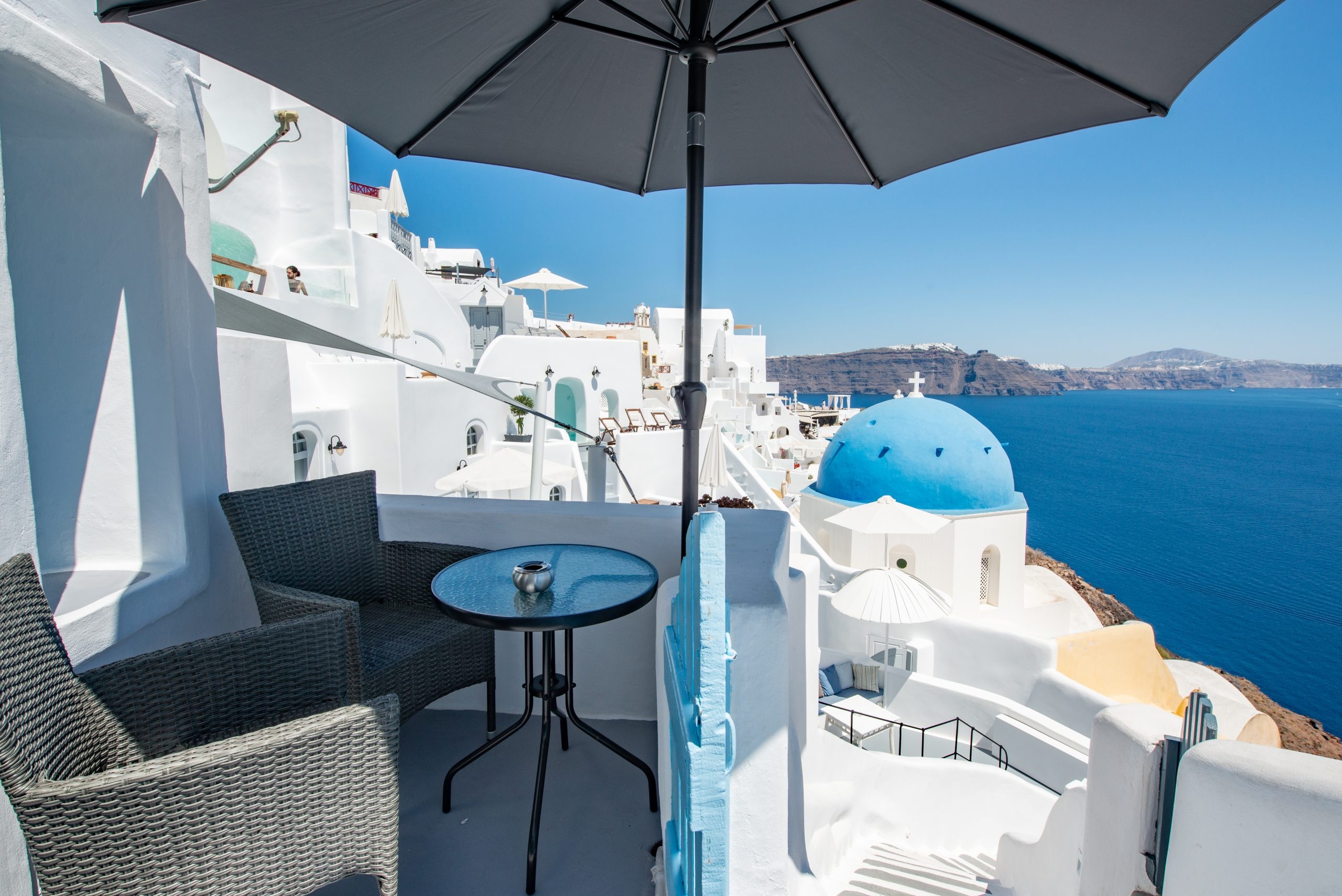Blue Domes of Oia, blue dome cave, caldera view, luxus vip suites, 2560x1710 HD Desktop
