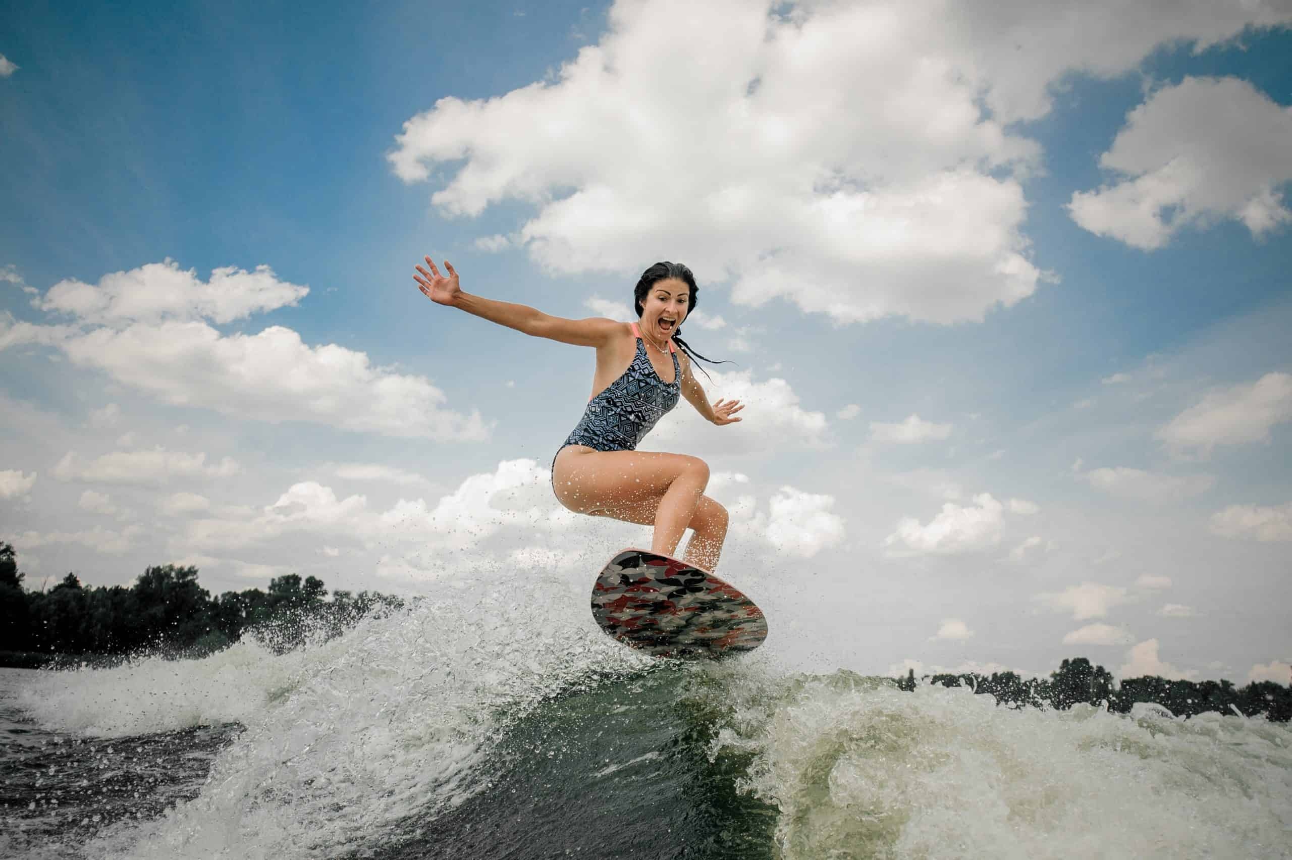 Wakesurfing, Best women's boards, Boat goals, Perfecting the ride, 2560x1710 HD Desktop