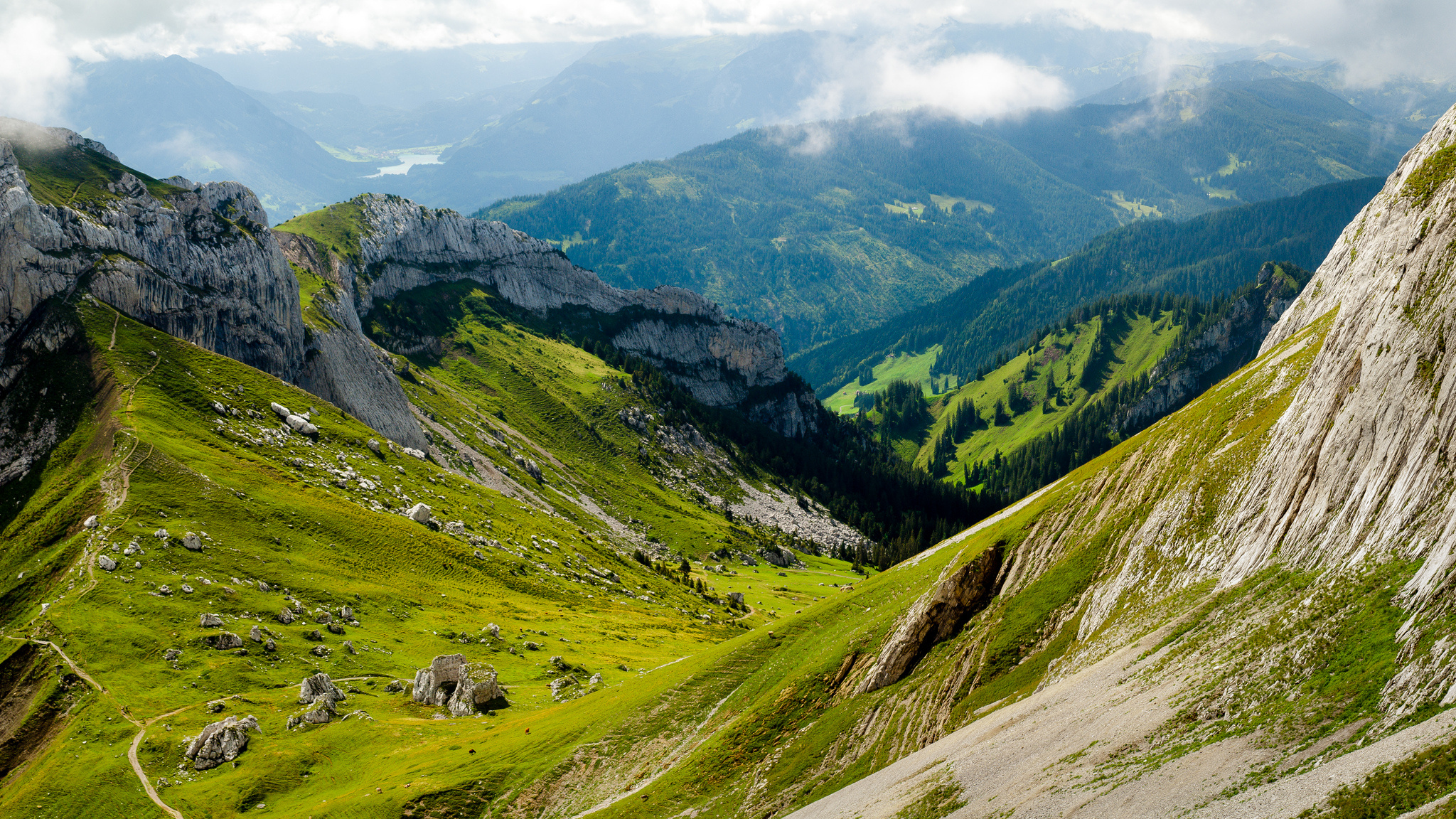 Mount Pilatus mountain, Switzerland, Thousand wonders, 2050x1160 HD Desktop