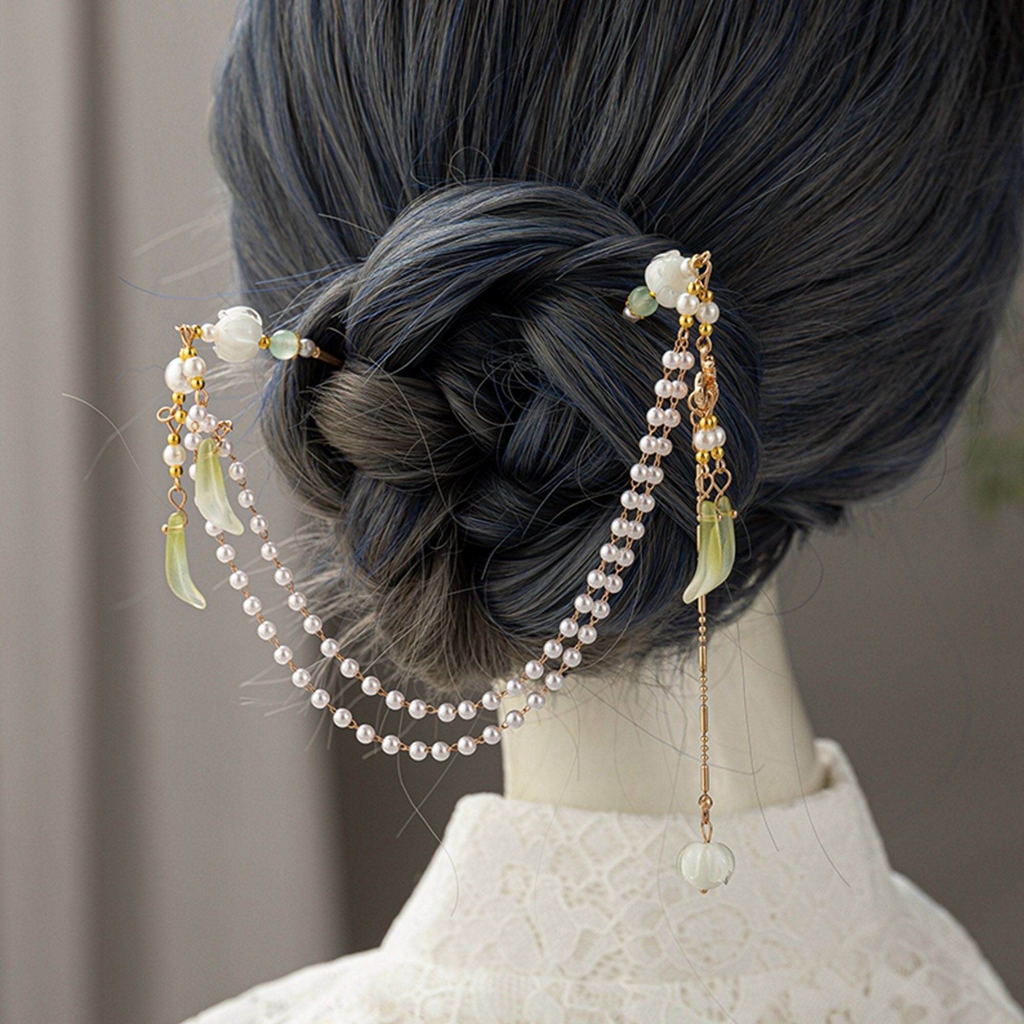 Hairpin Fashion, Lily of the Valley, 2000x2000 HD Handy