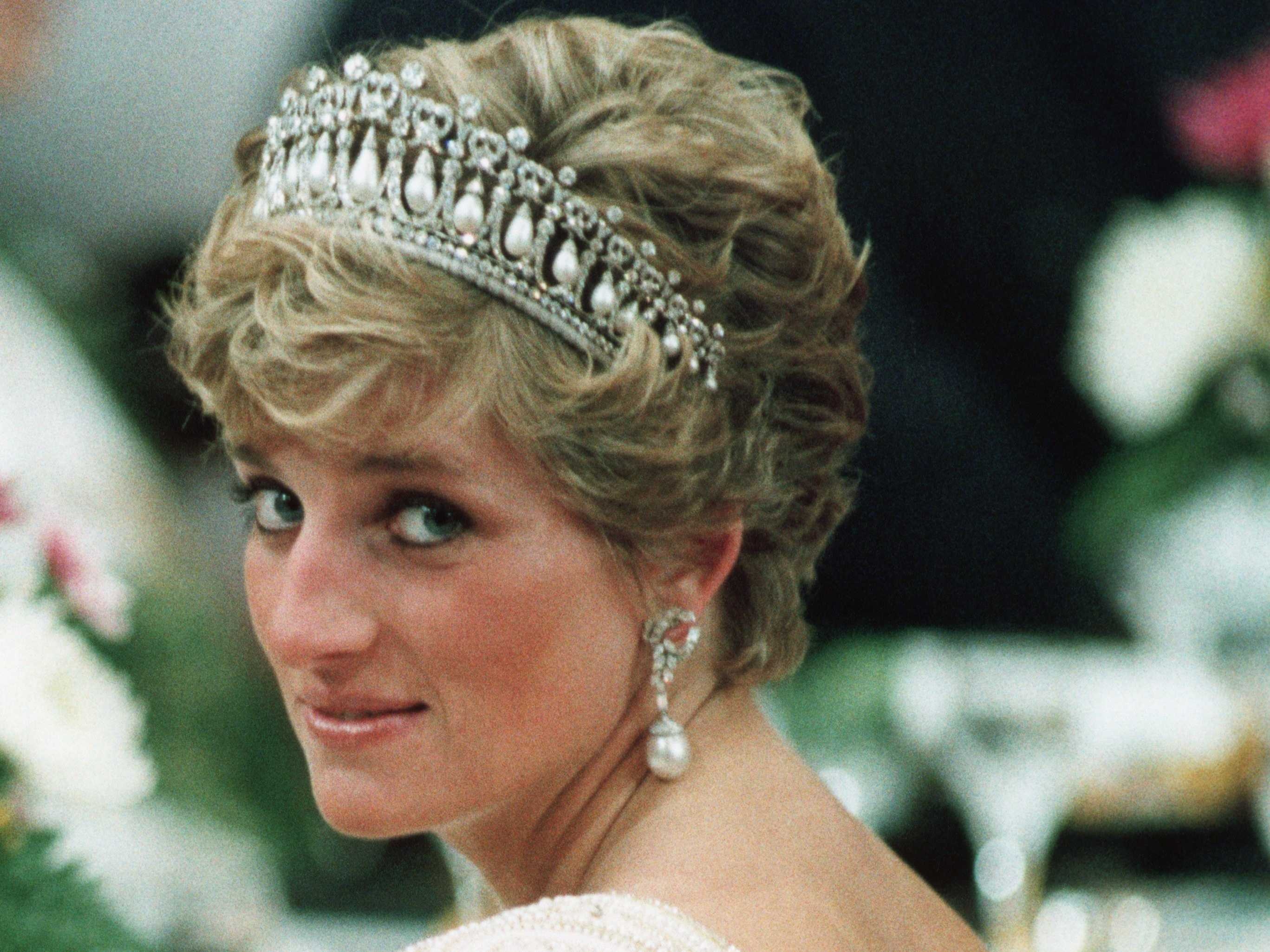 Princess Diana: The former consort (1981–96) of Charles, Prince of Wales. 2740x2060 HD Background.