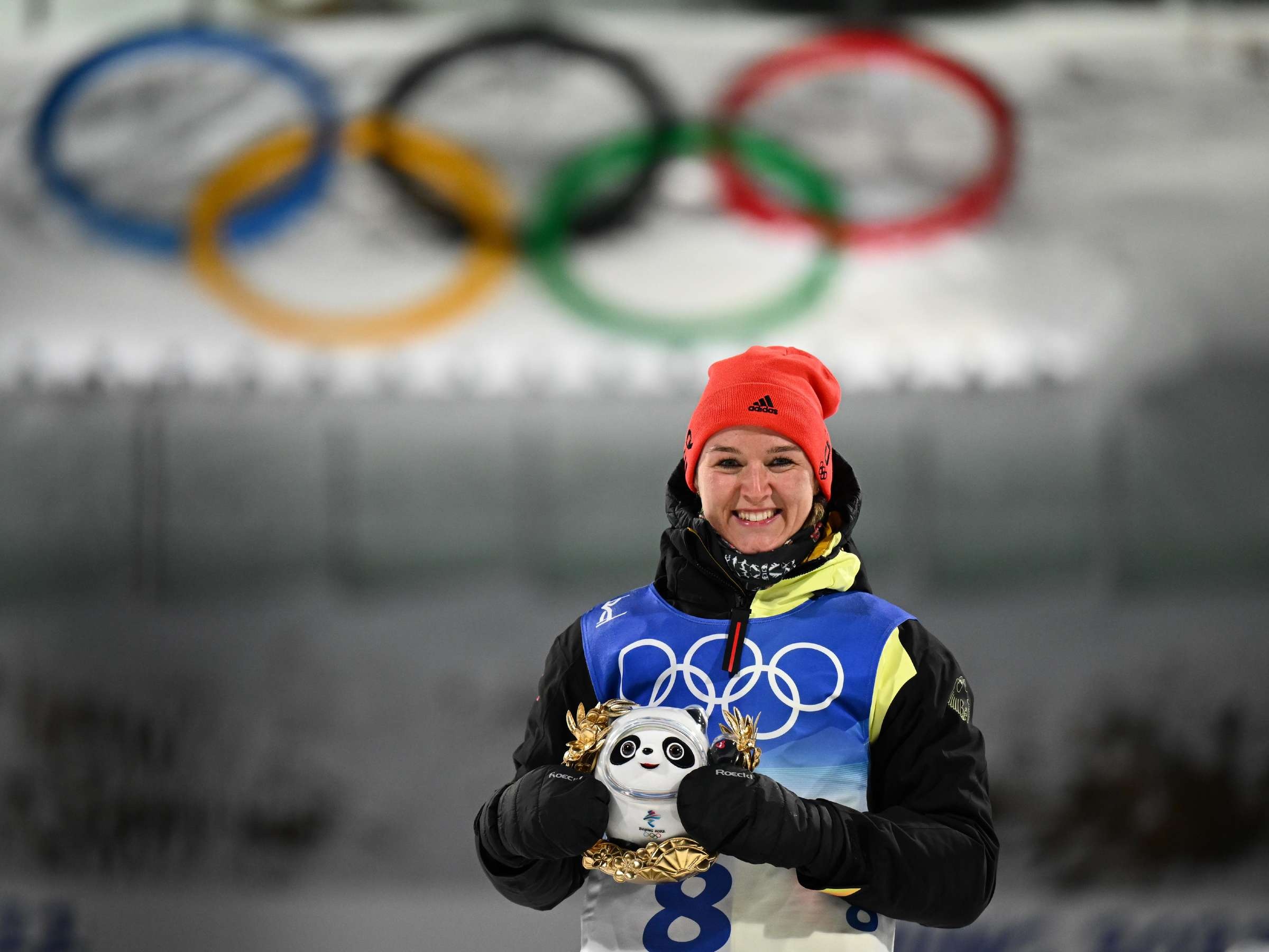 Denise Herrmann, Biathlon at Olympics, Peking madness, Olympic champion, 2400x1800 HD Desktop