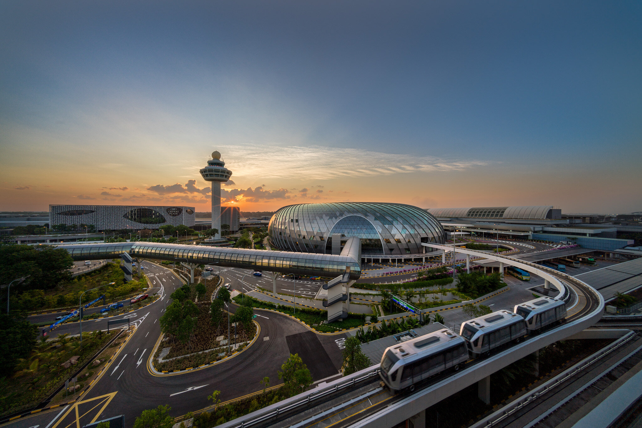 Singapore Changi International Airport, Jino Lee photography, Aperture tours, Inspiring travel, 2050x1370 HD Desktop