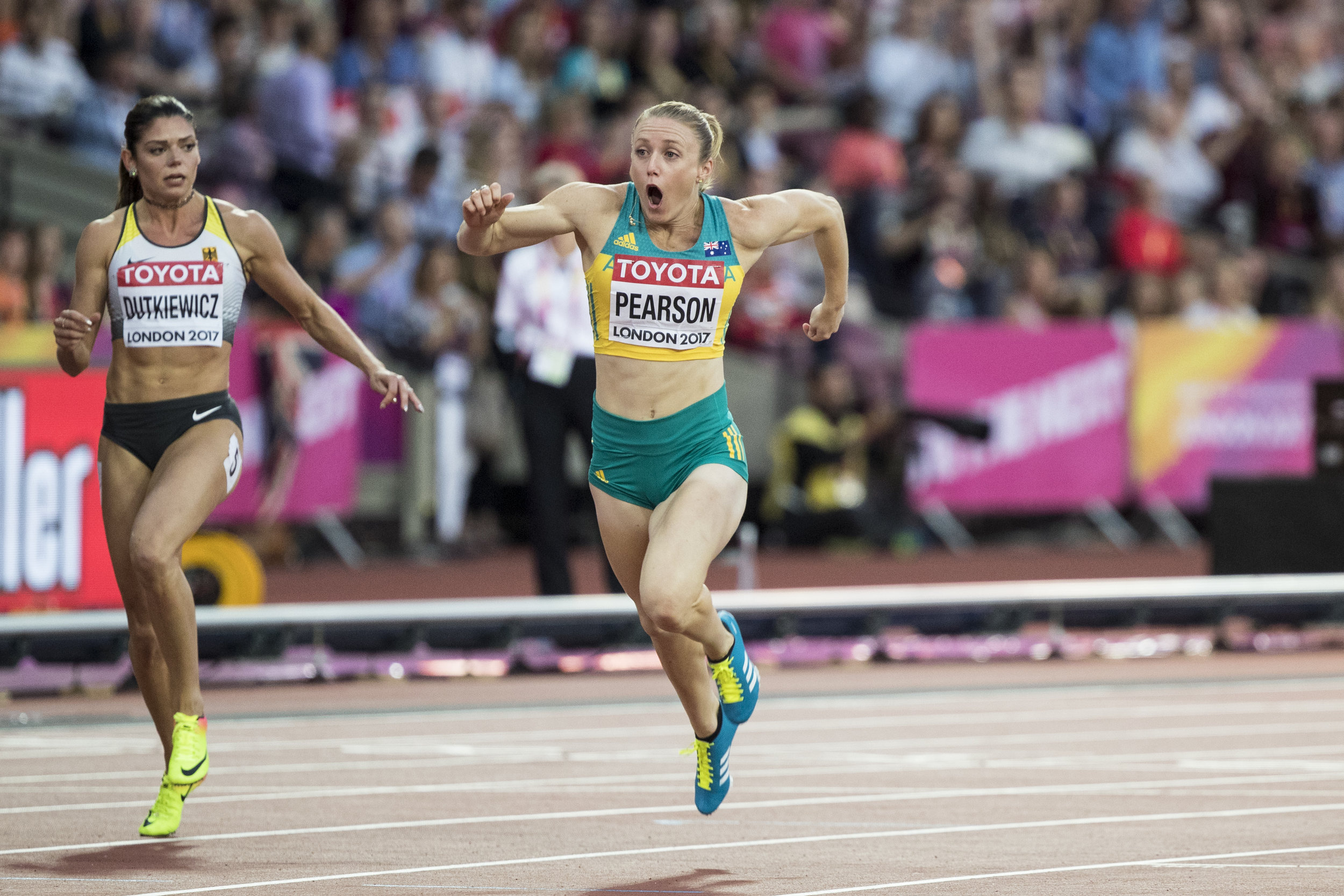 Sally Pearson, IAAF world championships, Alisha Lovrich, Athletics competition, 2500x1670 HD Desktop