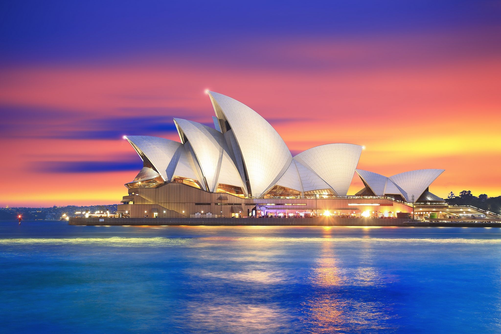 Sydney: Opera House, The site of the Harbour National Park. 2050x1370 HD Wallpaper.