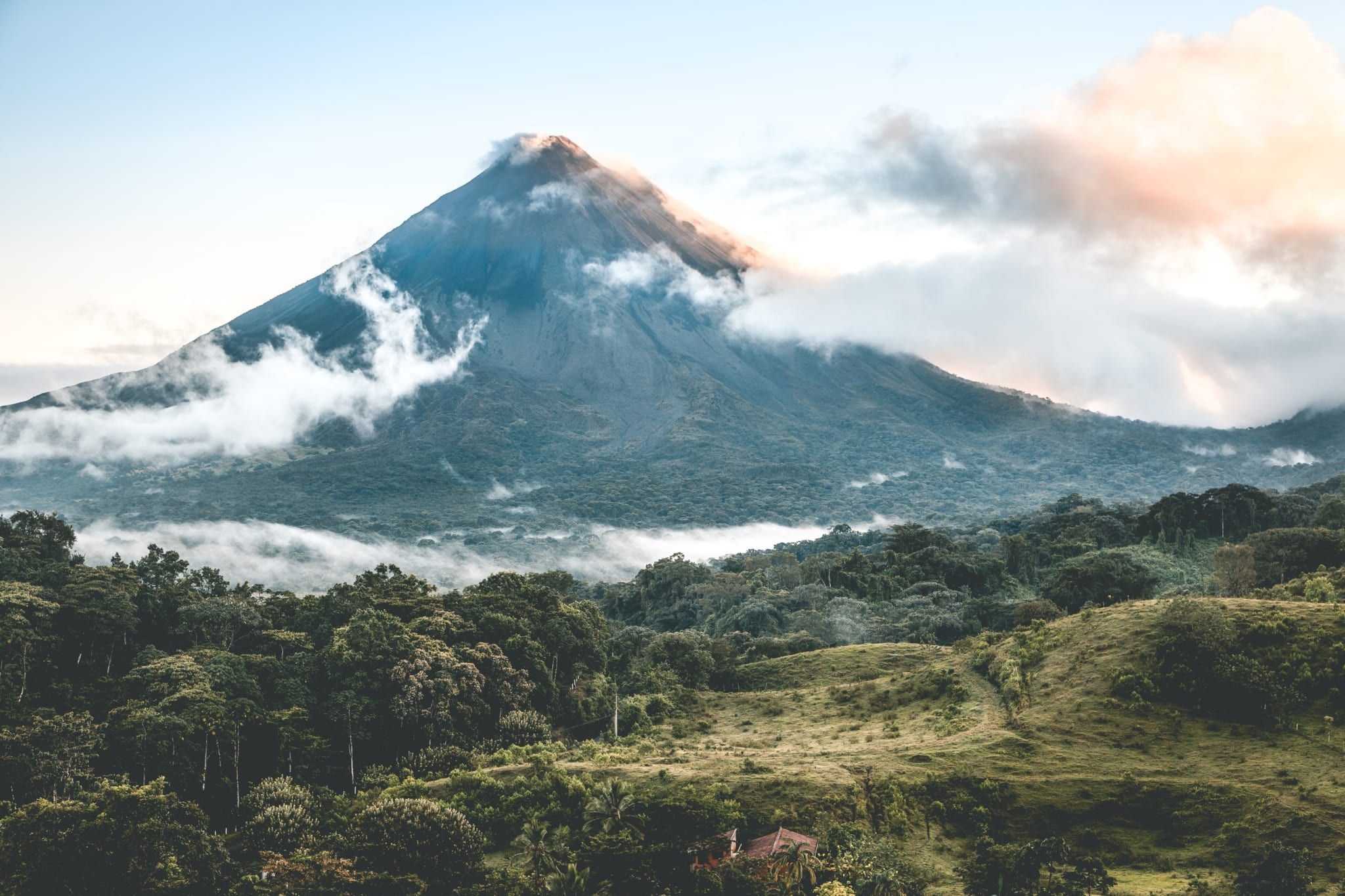 Arenal Volcano, Tofste vulkanen, Costa Rica art, Costa Rica travel, 2050x1370 HD Desktop