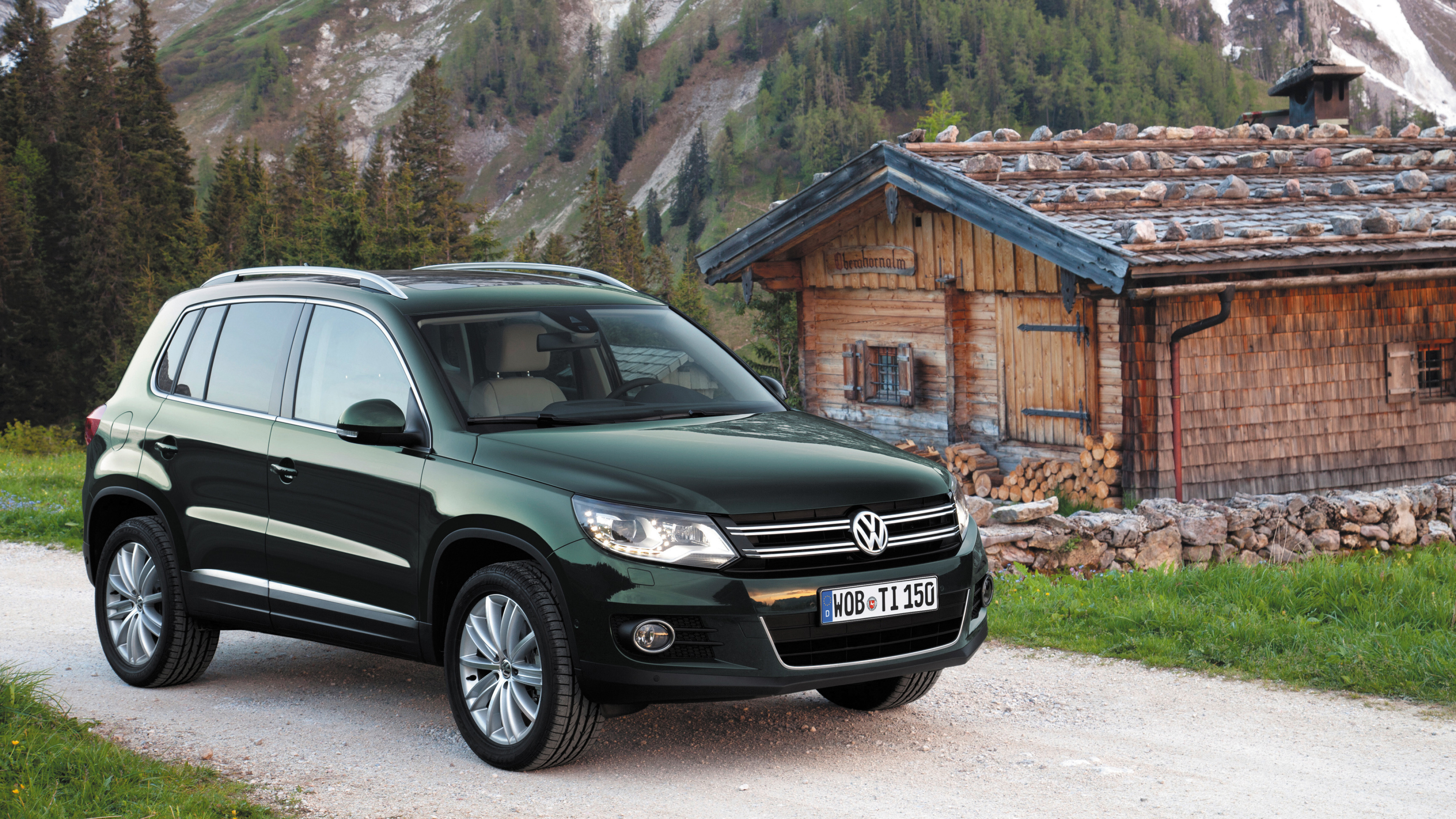 Volkswagen Tiguan, High-quality desktop wallpapers, Automotive elegance, 3840x2160 4K Desktop