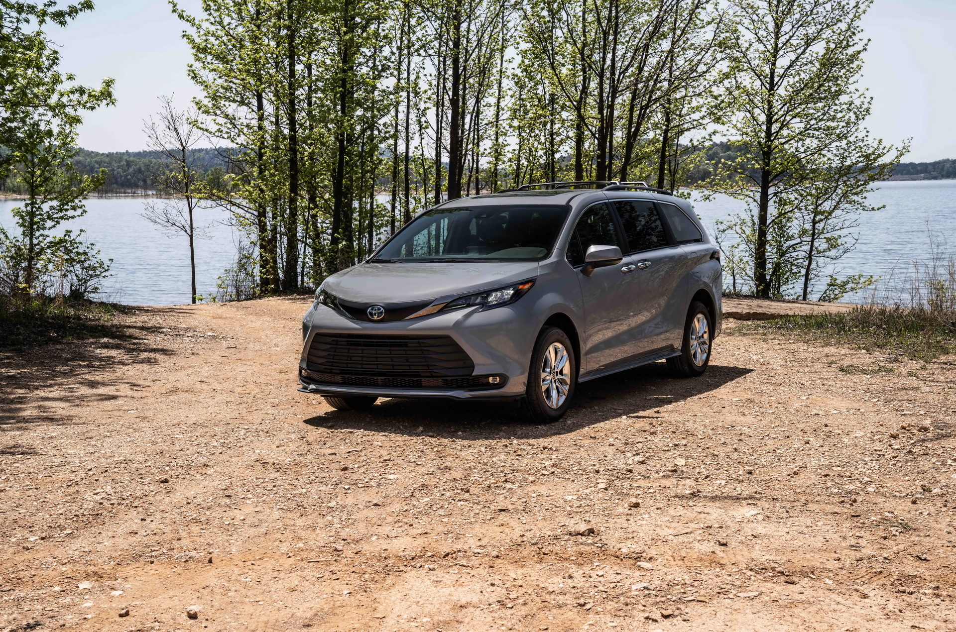 Toyota Sienna, Woodland special edition refinement, Stylish family vehicle, Enhanced features, 1920x1270 HD Desktop