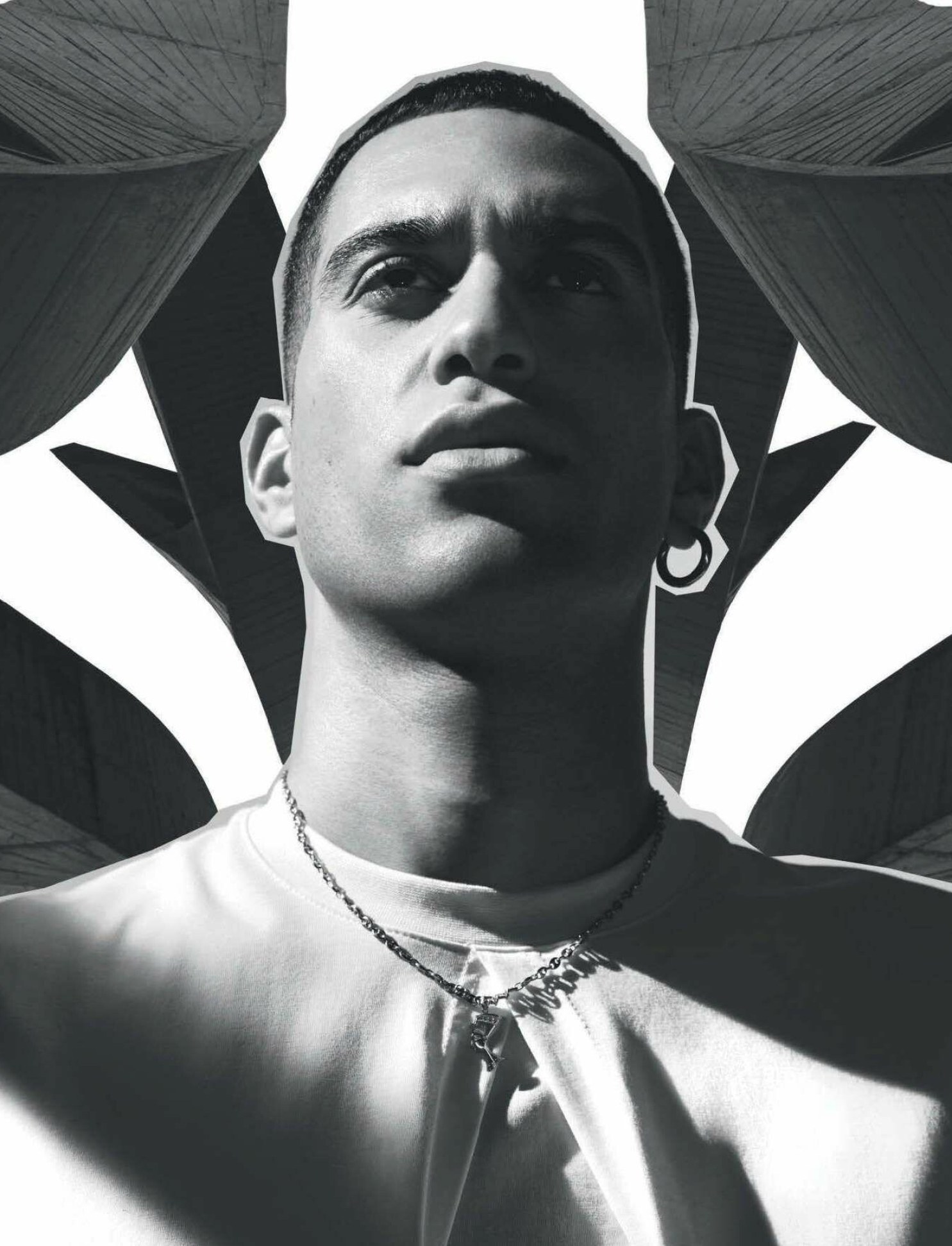 Mahmood (Singer): "Soldi" was released as the single on 6 February 2019. 1490x1950 HD Wallpaper.