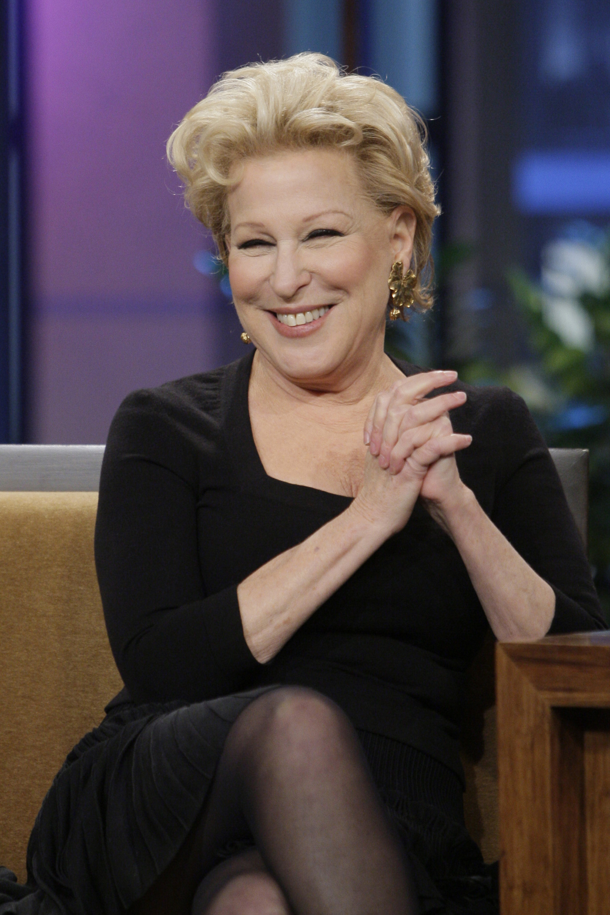 Bette Midler, Movies, Music collaboration, Reinventing classic hits, 2000x3000 HD Phone