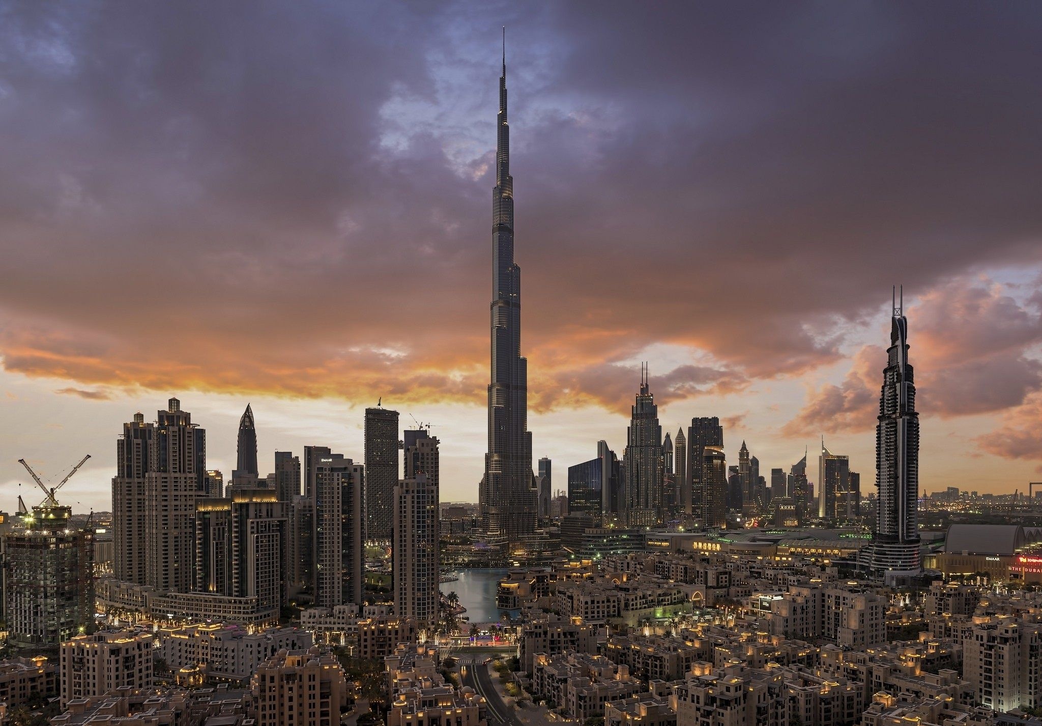 Dubai Skyline, Architectural marvels, Modern metropolis, Vibrant cityscape, 2050x1430 HD Desktop