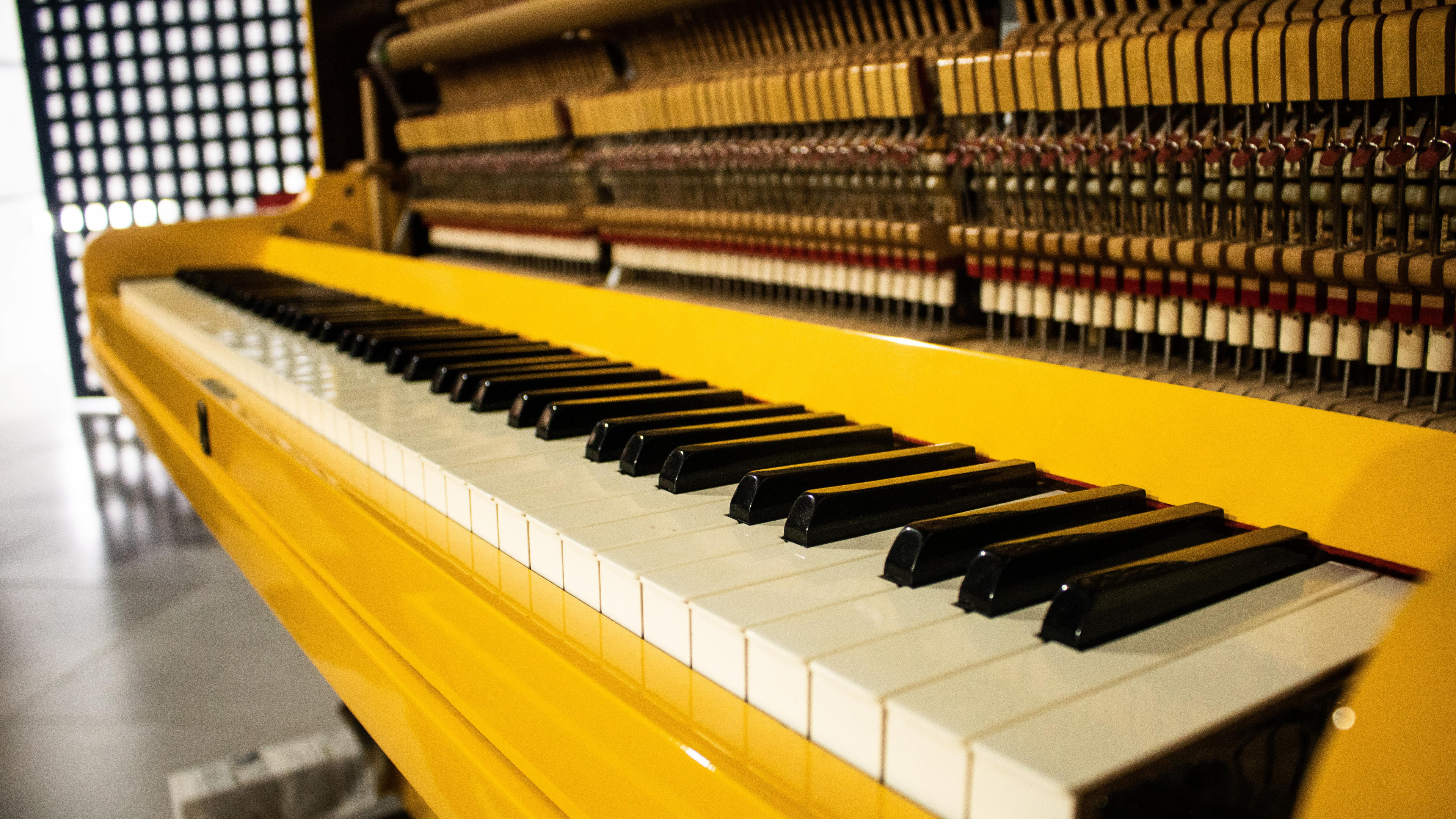 Piano: Modern Design Of Keyboard Instrument, Wooden Hammers Striking The Metall Strings. 3840x2160 4K Background.
