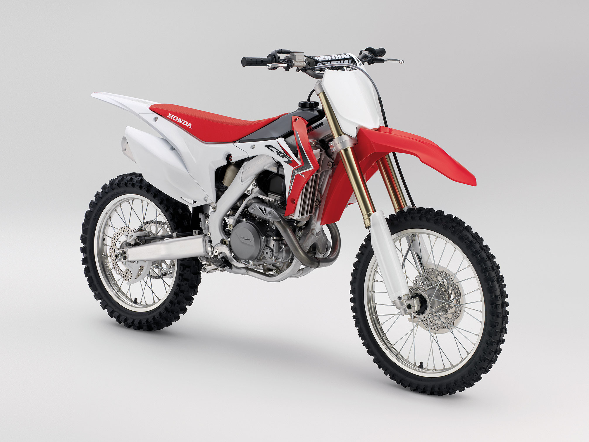 Honda CRF450R, Off-road beast, Dirtbike power, 4K wallpaper, 2020x1520 HD Desktop