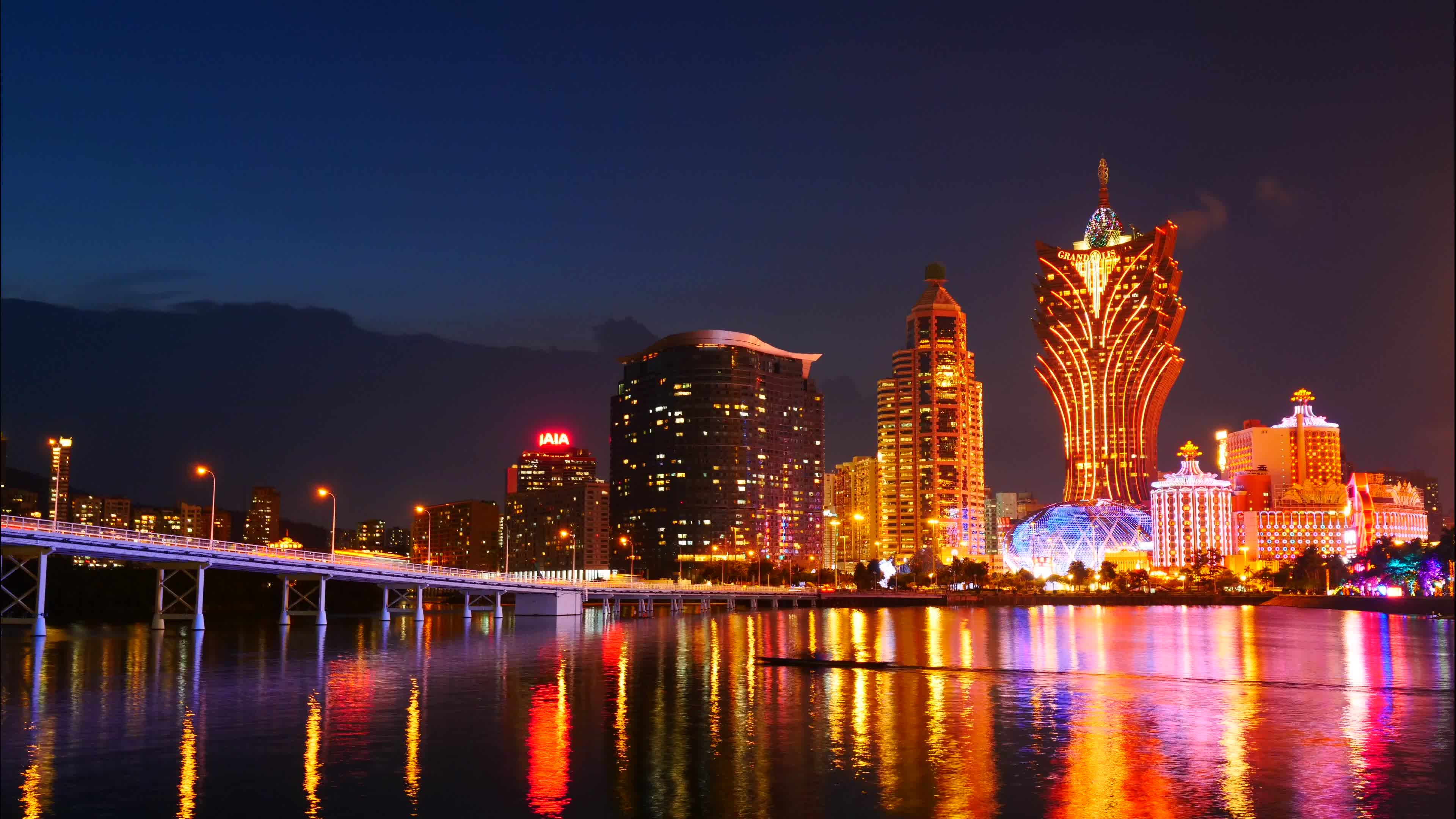 Macau, Captivating buildings, Urban oasis, Modern metropolis, 3840x2160 4K Desktop