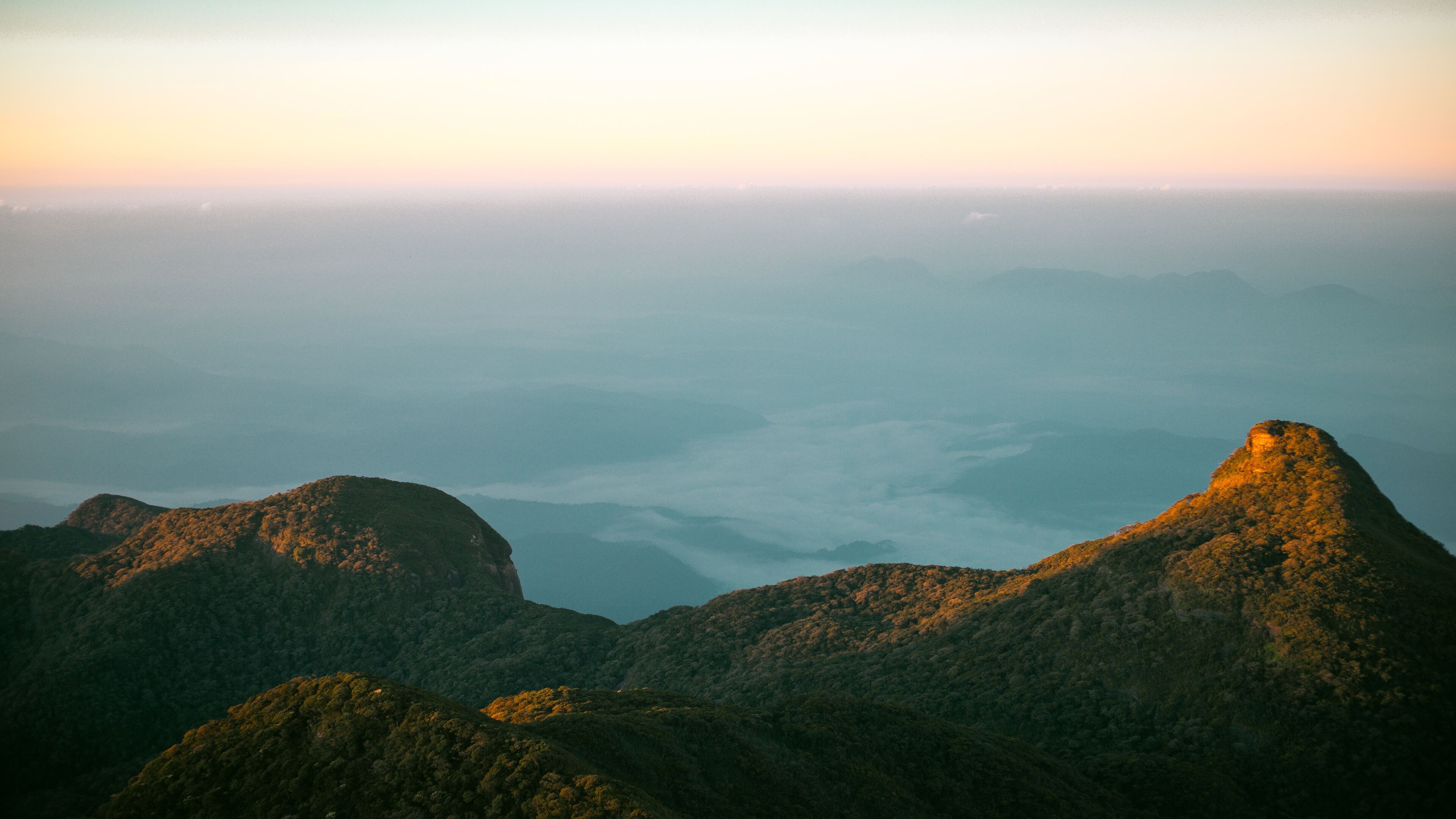 Top of Adams Peak, Sri Lanka's majesty, Breathtaking views, Stunning images, 3840x2160 4K Desktop