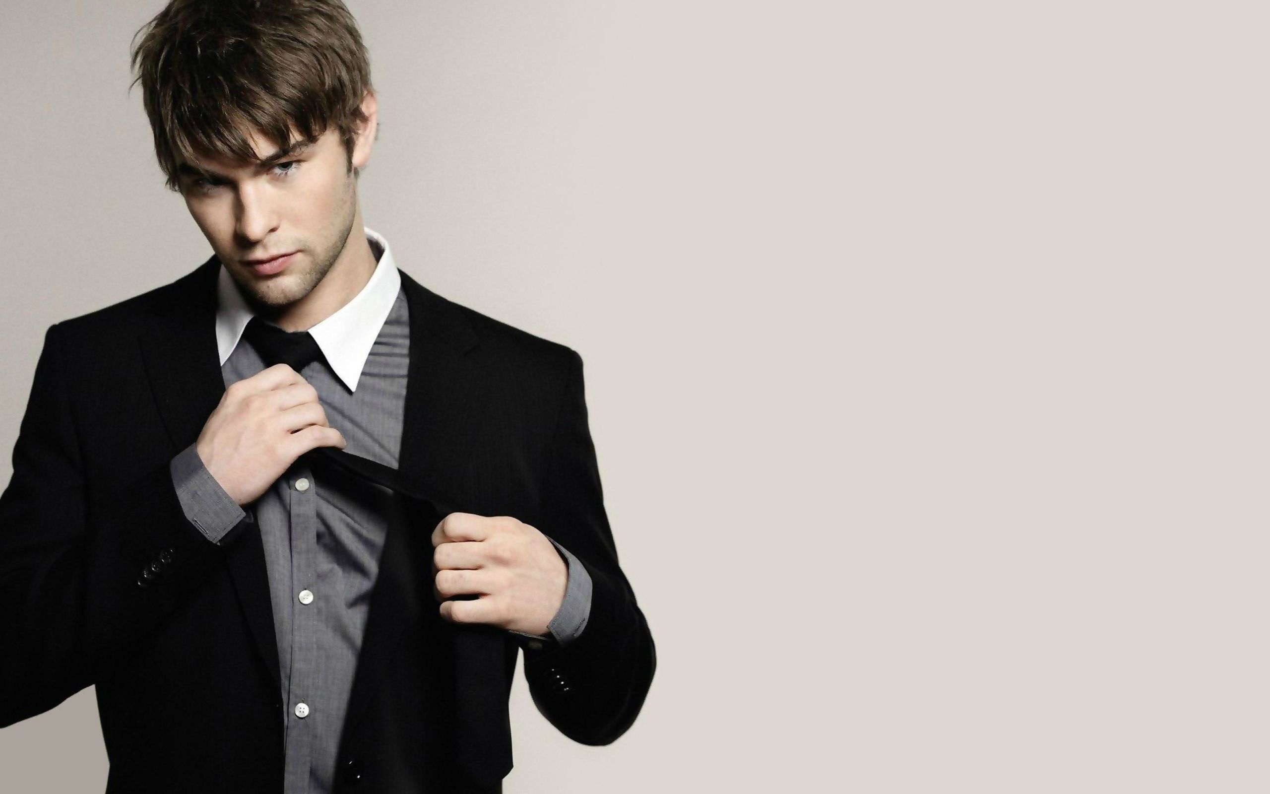 Chace Crawford: Favorite TV Drama Actor nominee, The 37th People's Choice Awards. 2560x1600 HD Wallpaper.