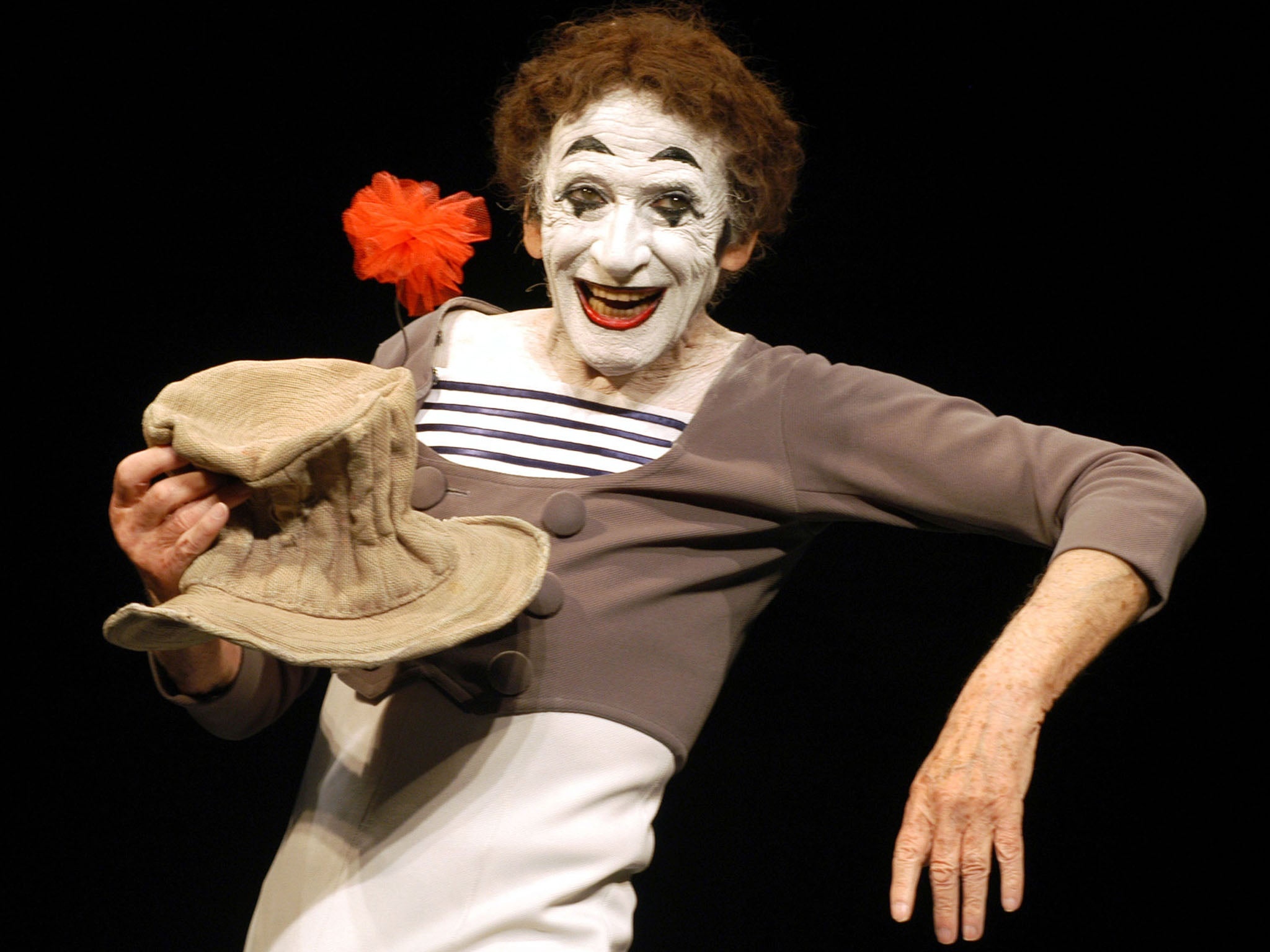 Marcel Marceau: A French actor and mime artist most famous for his stage persona “Bip the Clown”. 2050x1540 HD Wallpaper.